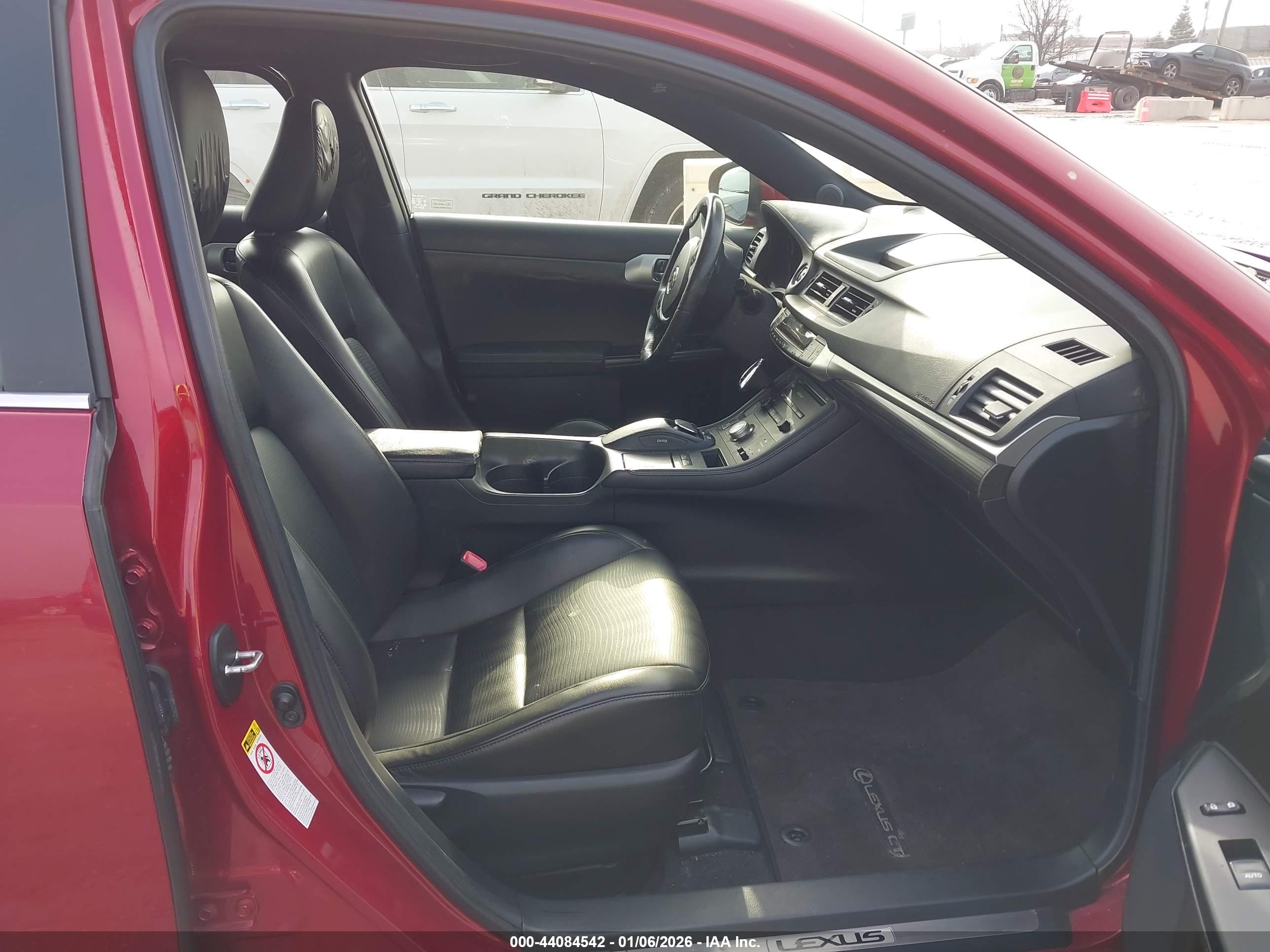 LEXUS CT image 5