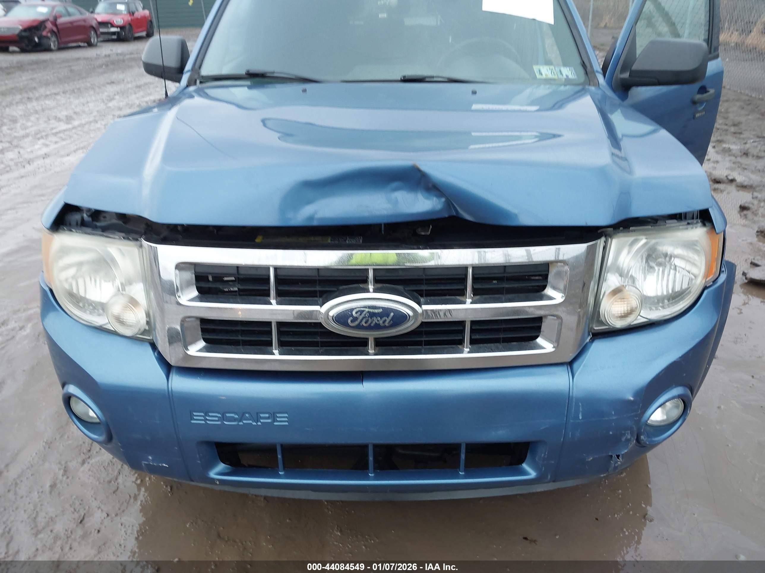 FORD ESCAPE image 6