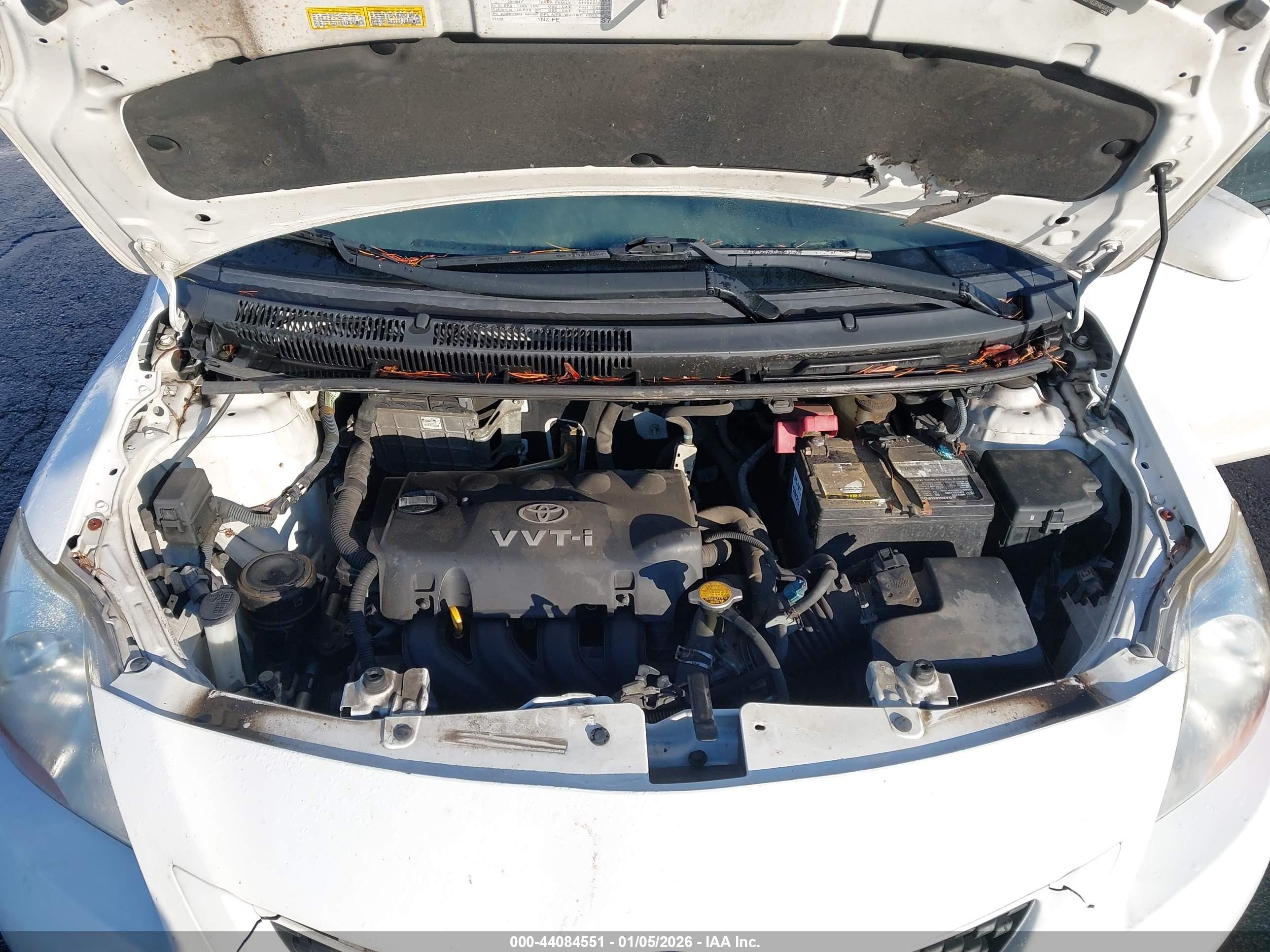 TOYOTA YARIS image 10