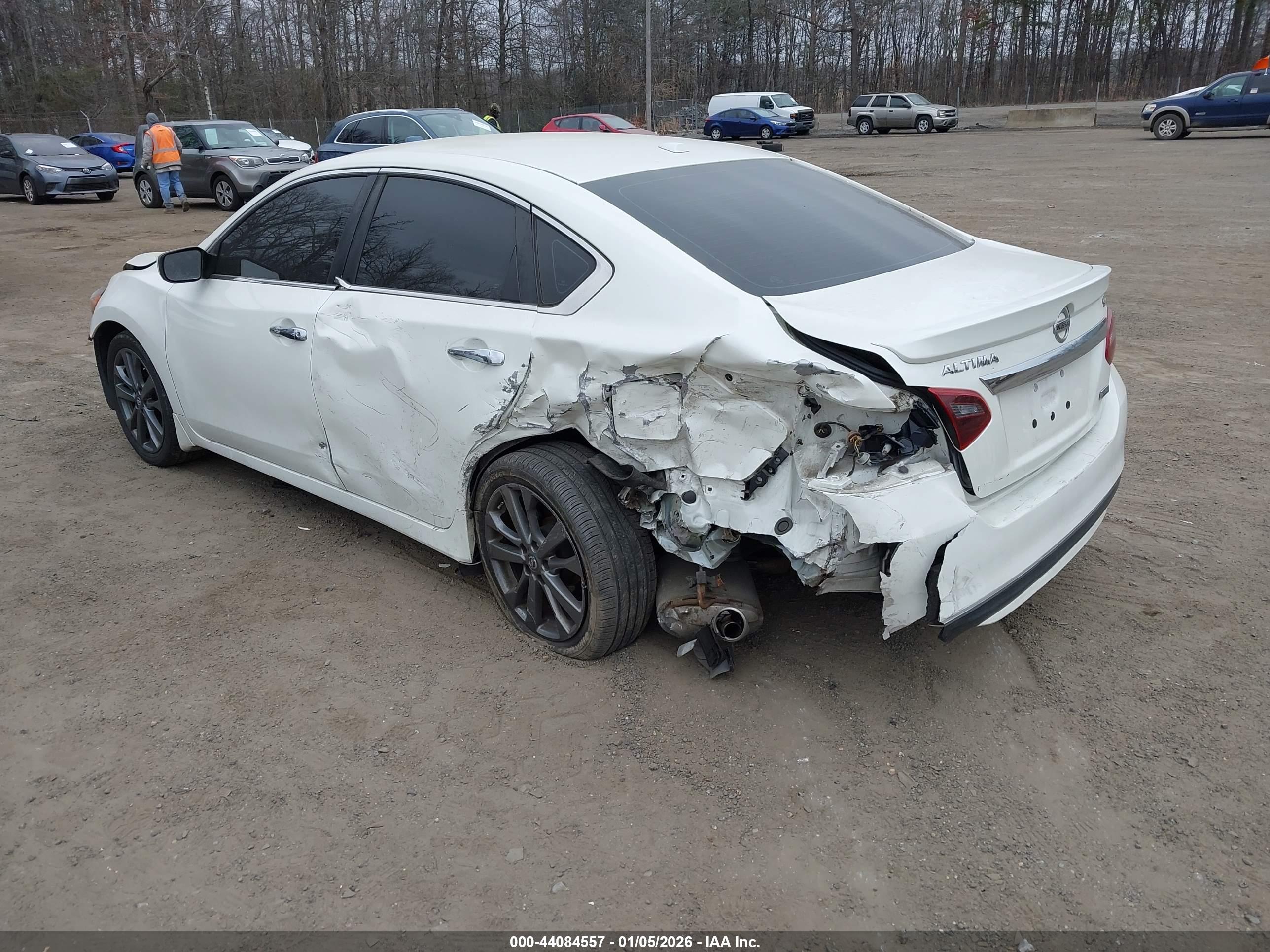 NISSAN ALTIMA image 3