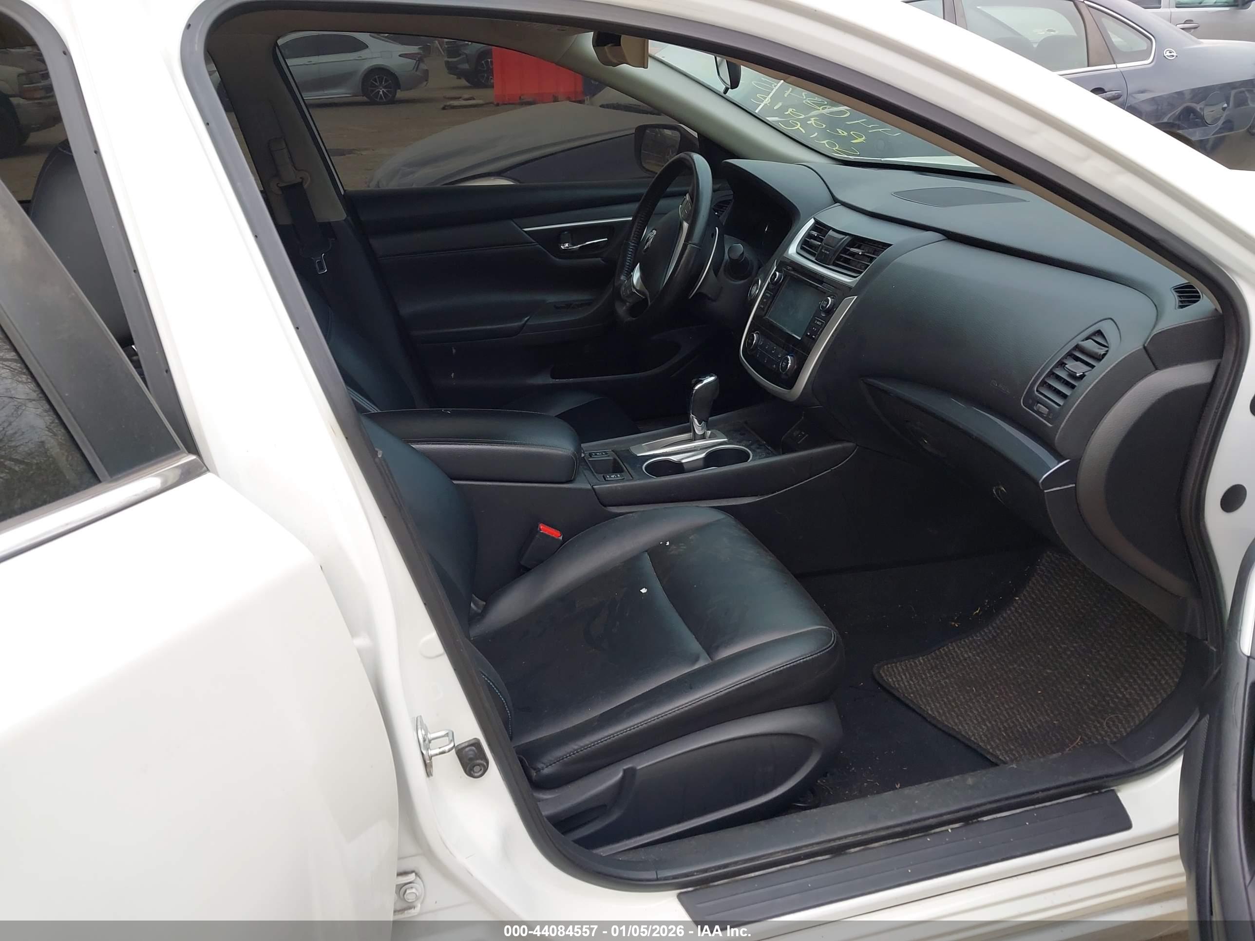 NISSAN ALTIMA image 5