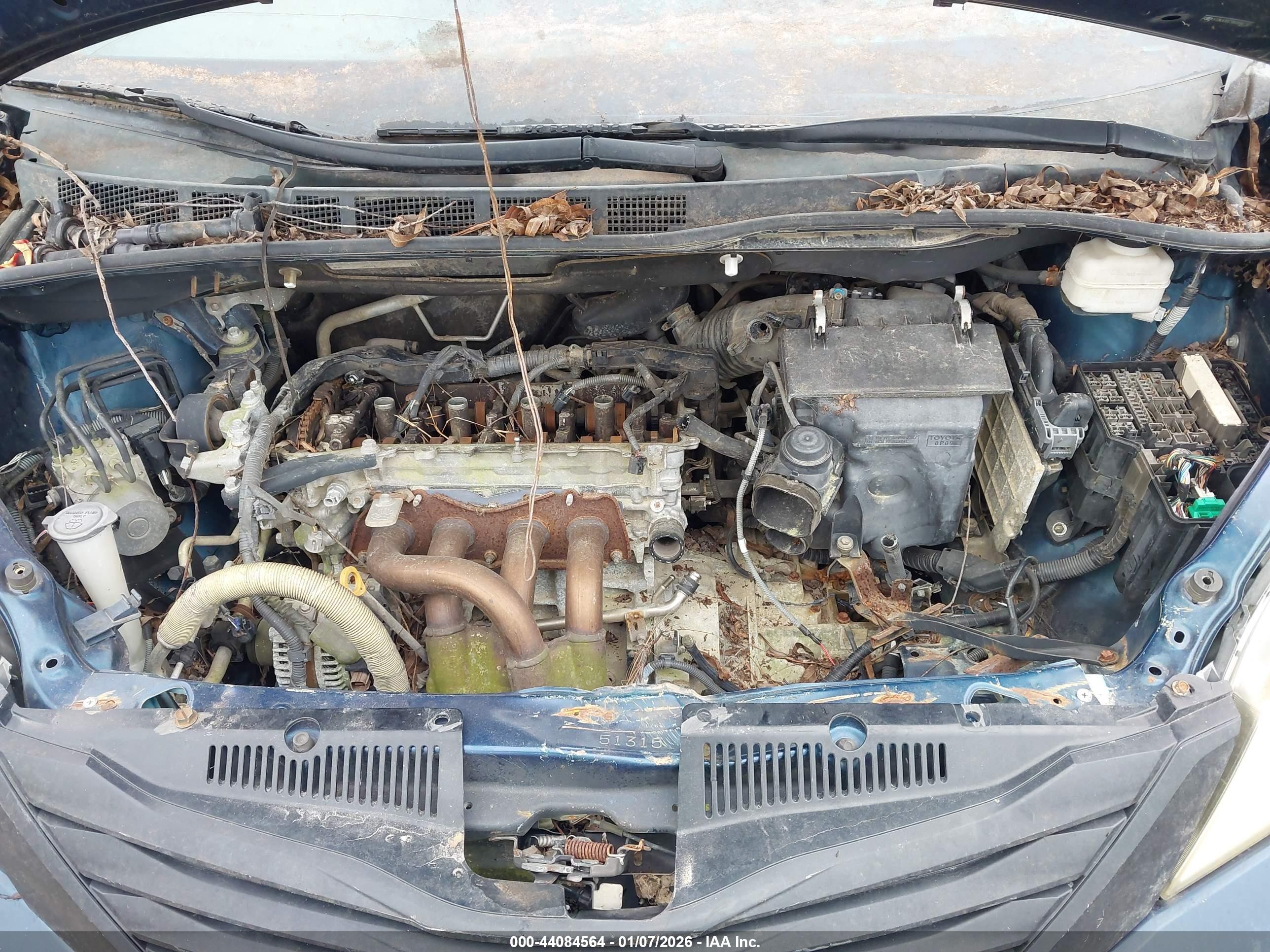 TOYOTA SIENNA image 10