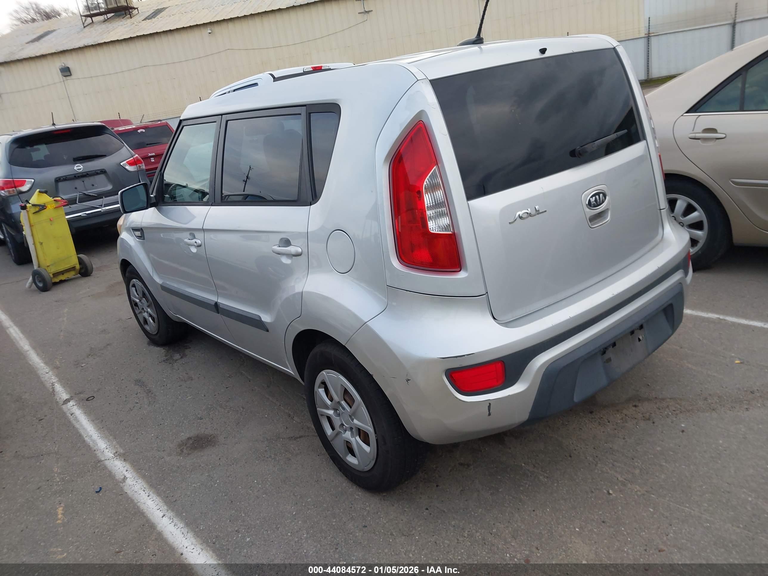 KIA SOUL image 3