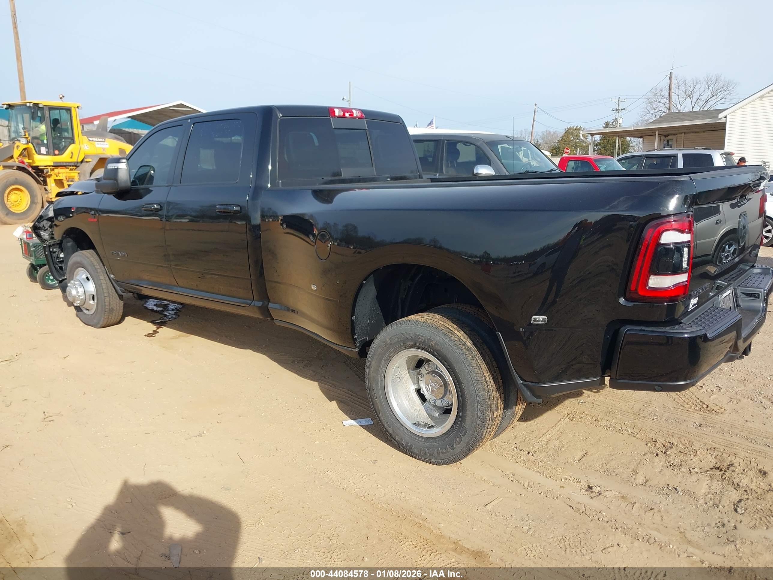 RAM 3500 image 3
