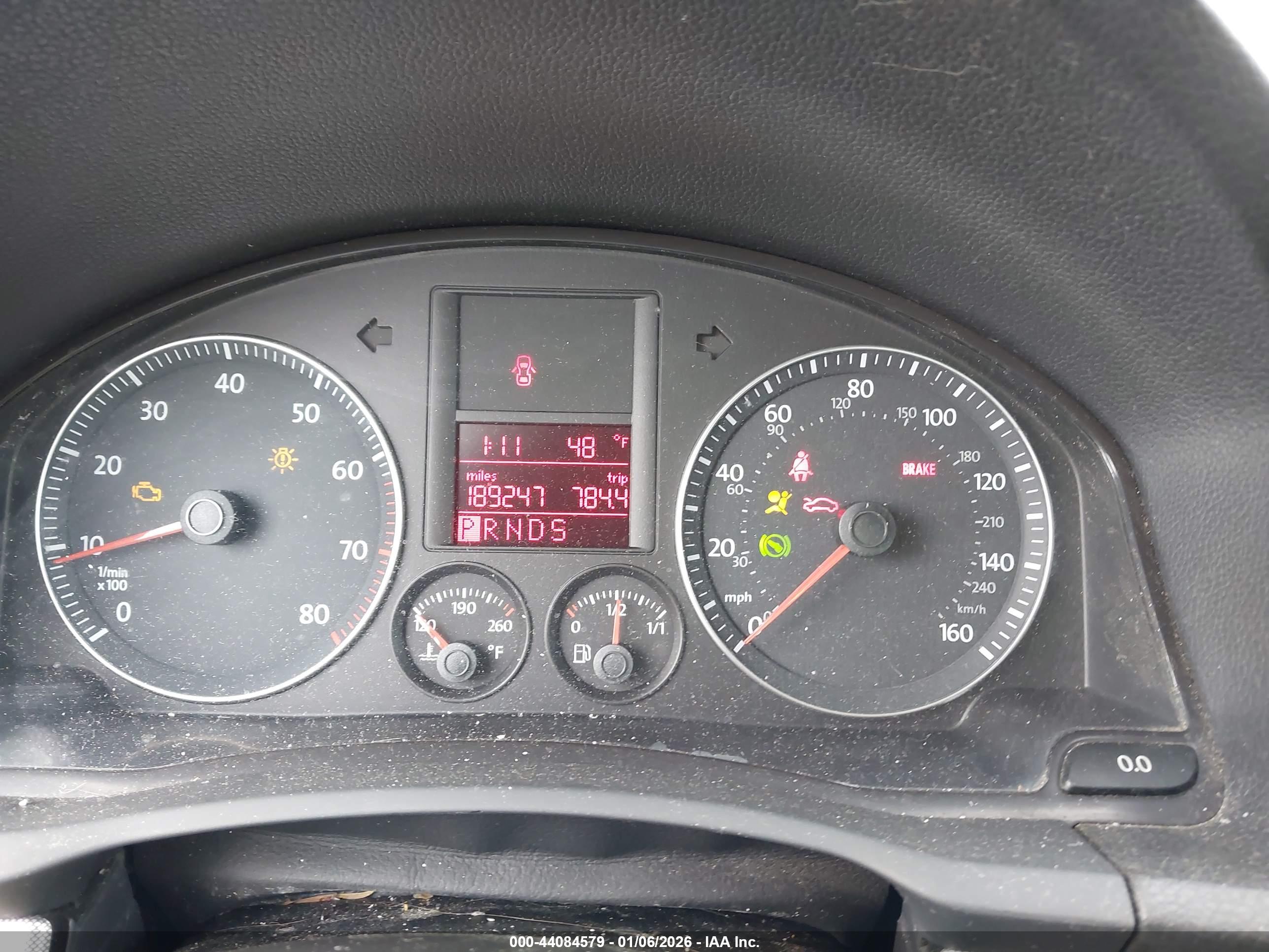 VOLKSWAGEN JETTA image 7