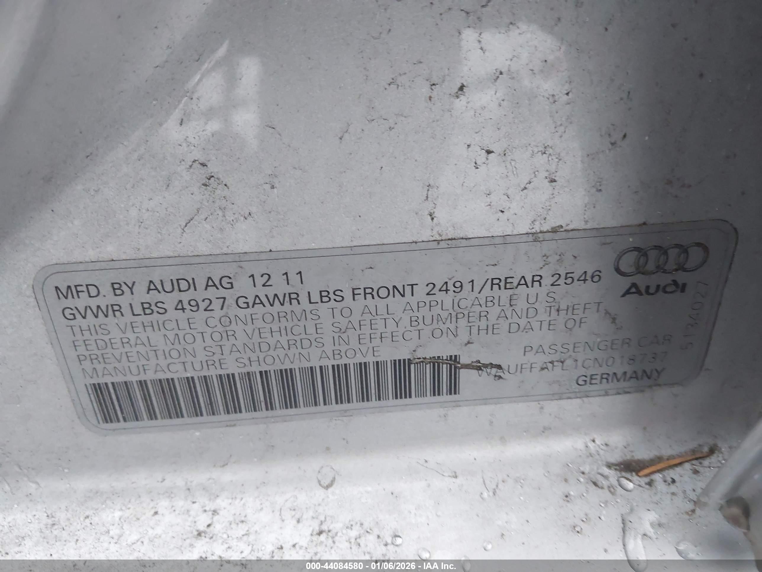 AUDI A4 image 9