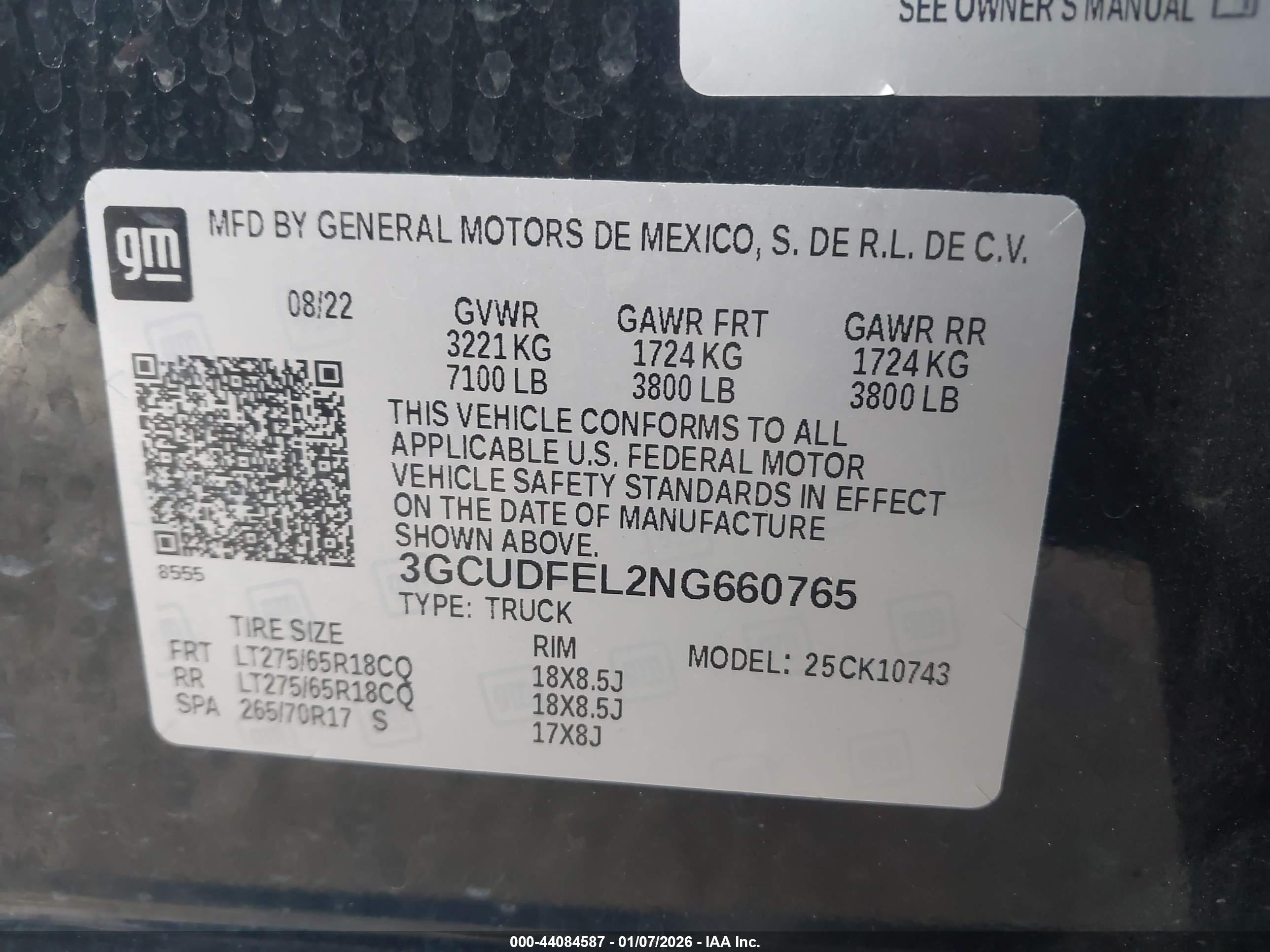 CHEVROLET SILVERADO image 9