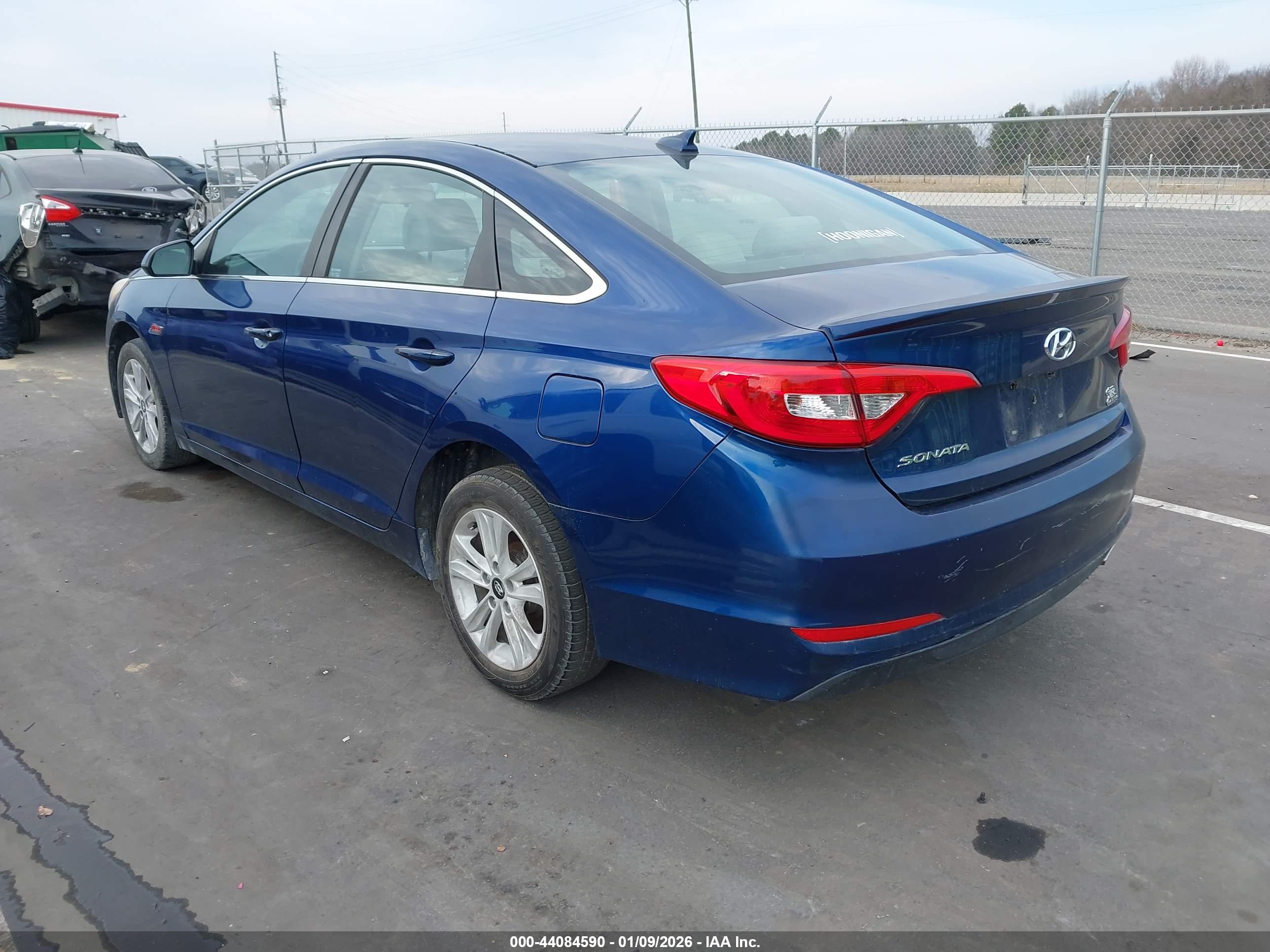 HYUNDAI SONATA image 3