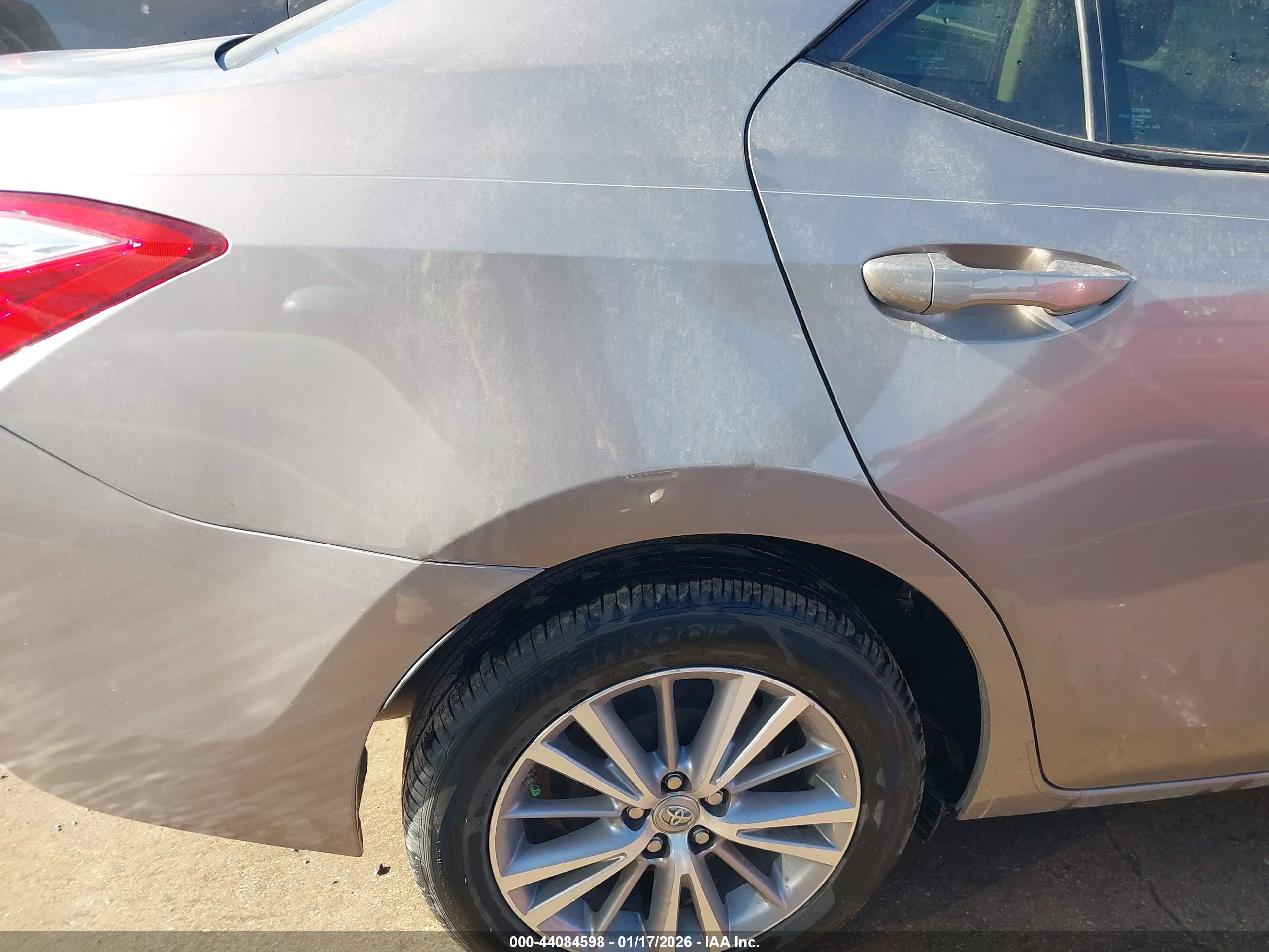 TOYOTA COROLLA image 6
