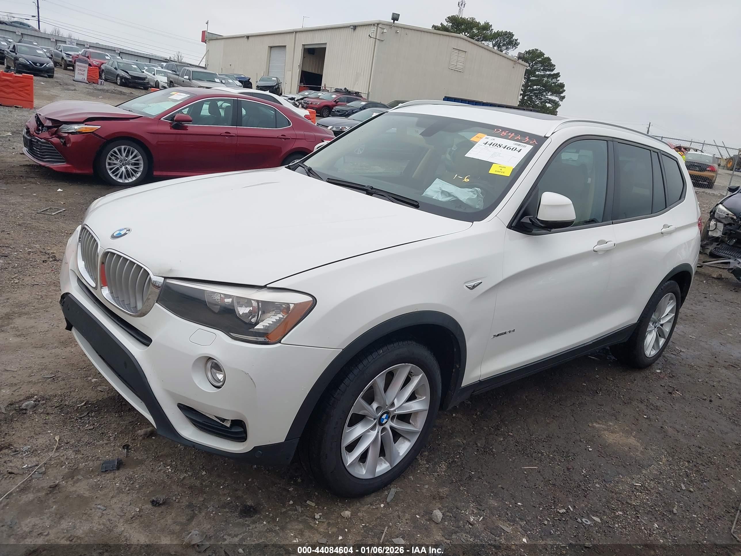 BMW X3 image 2