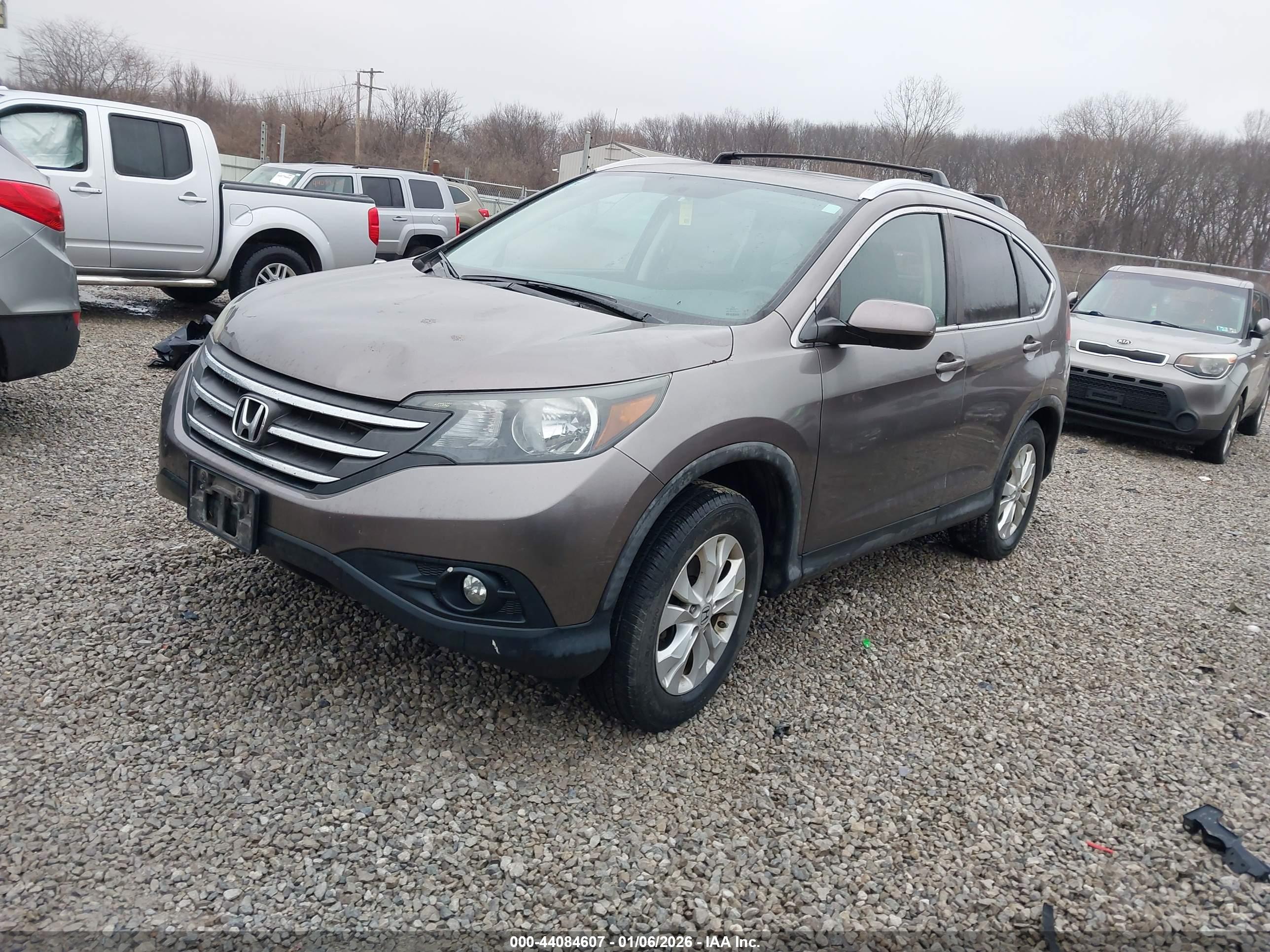 HONDA CR-V image 2