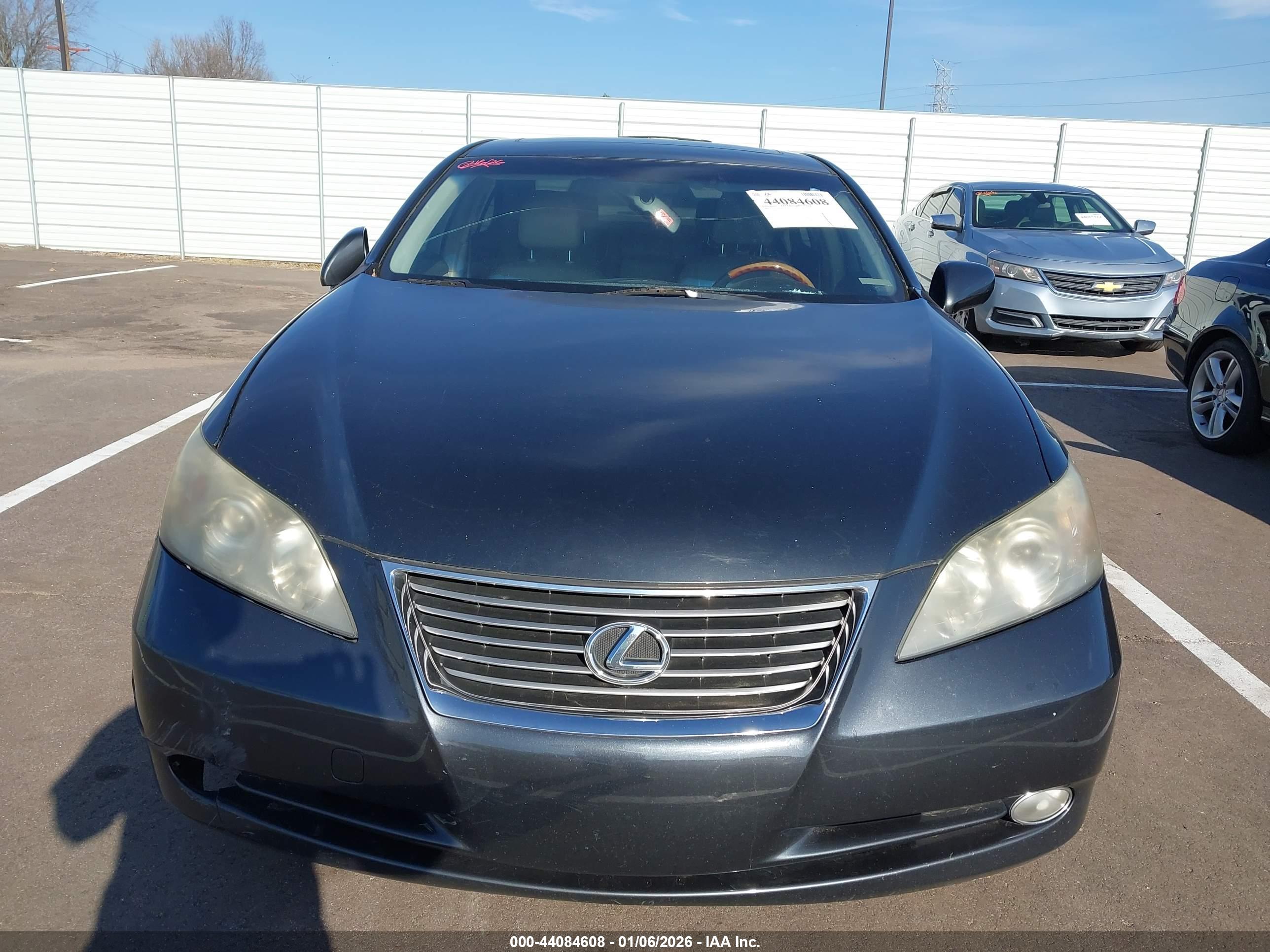 LEXUS ES image 6
