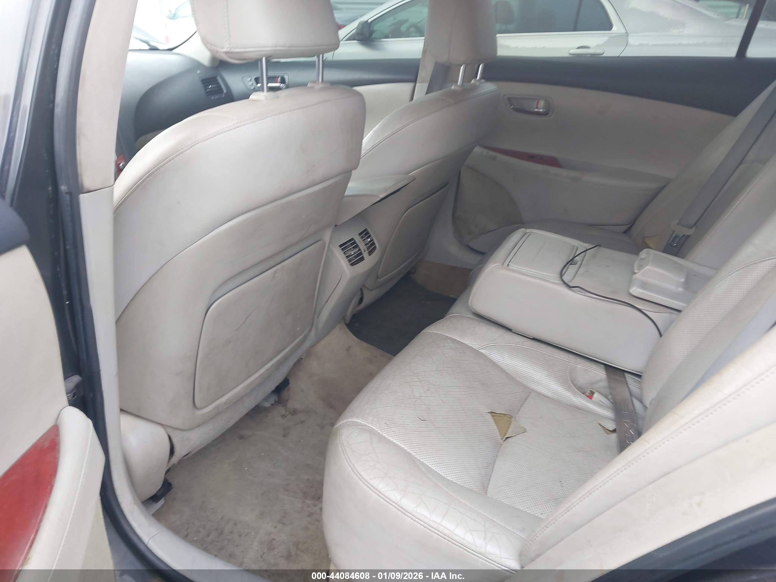 LEXUS ES image 8