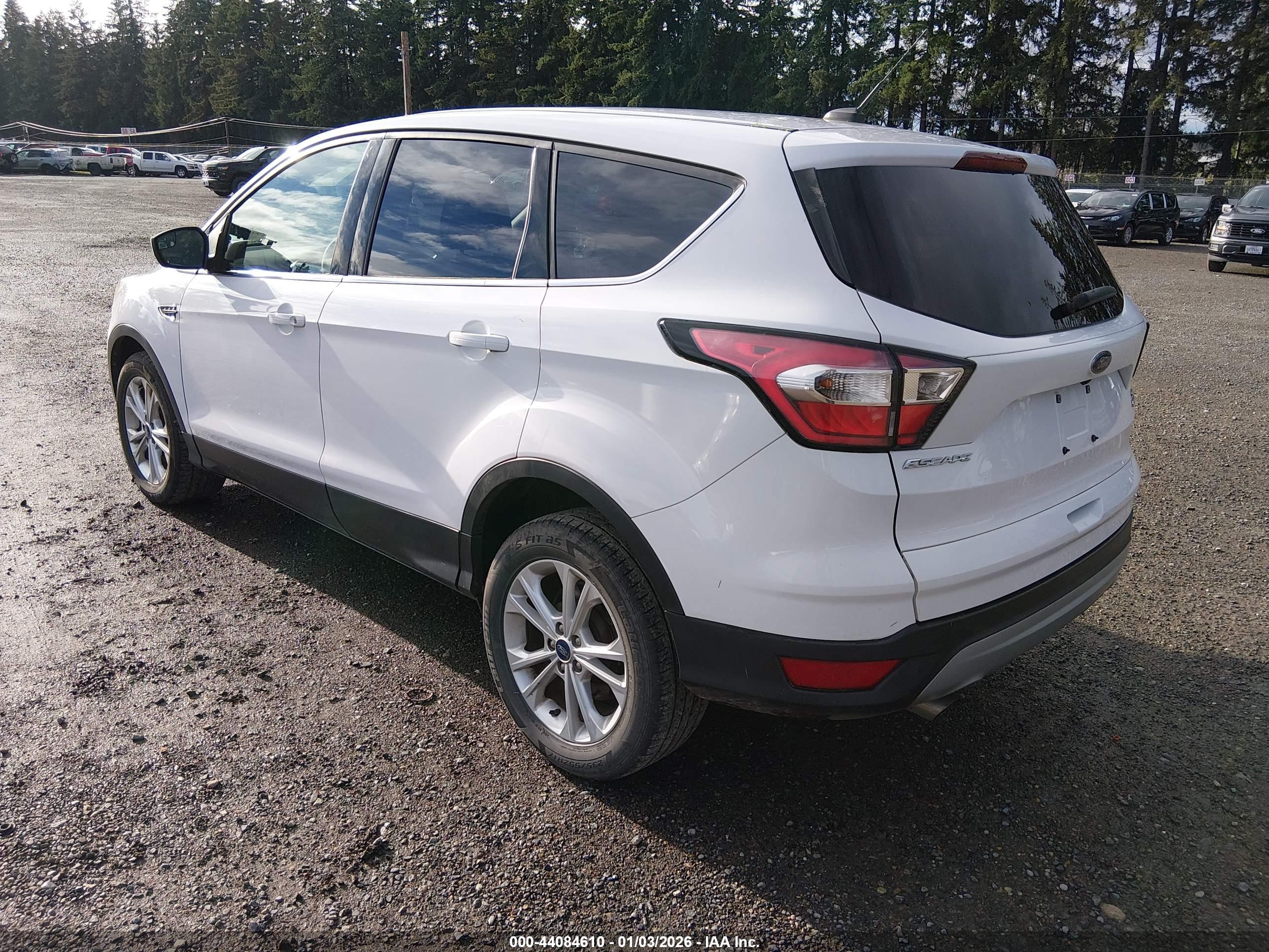 FORD ESCAPE image 3