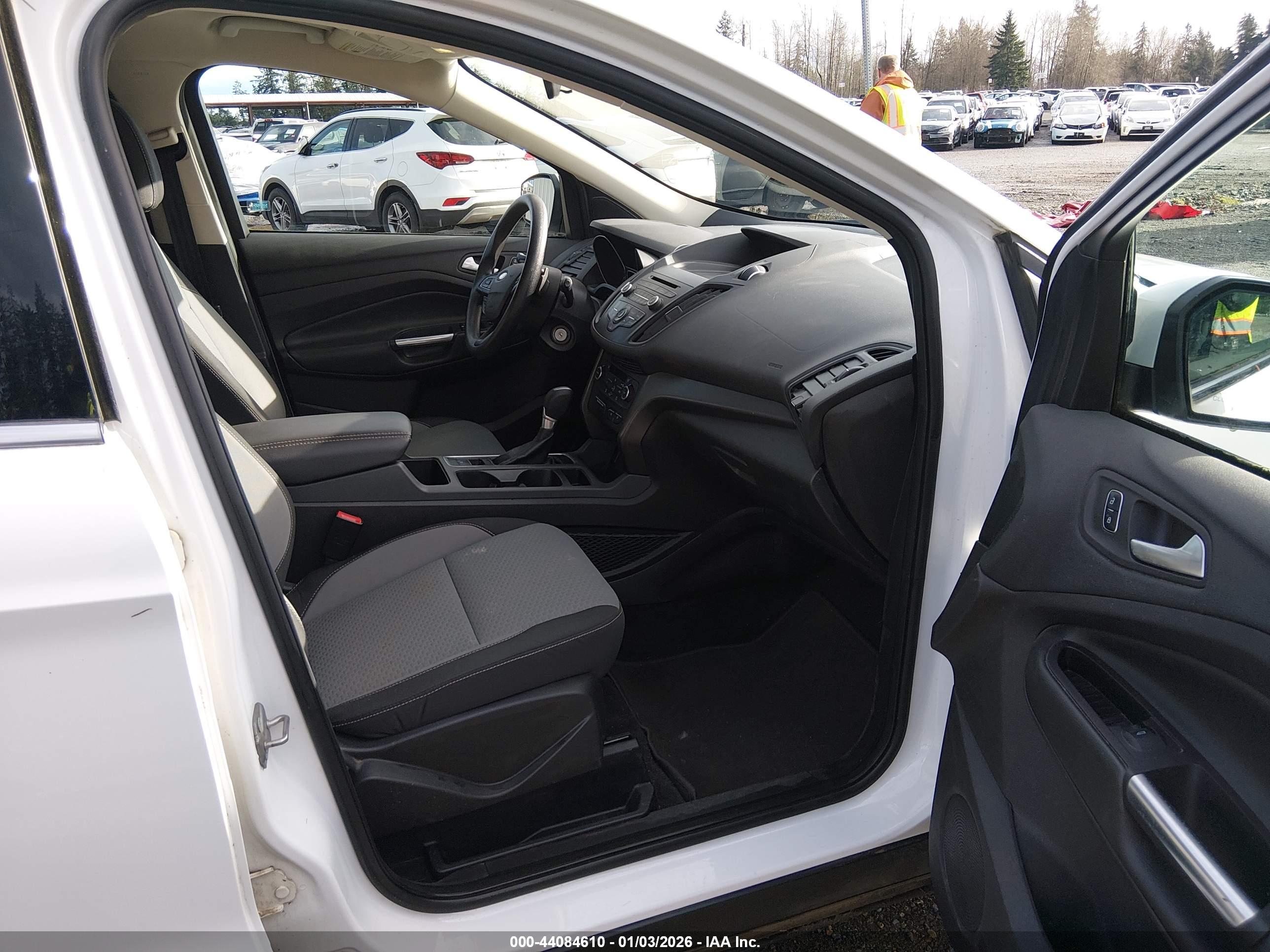 FORD ESCAPE image 5