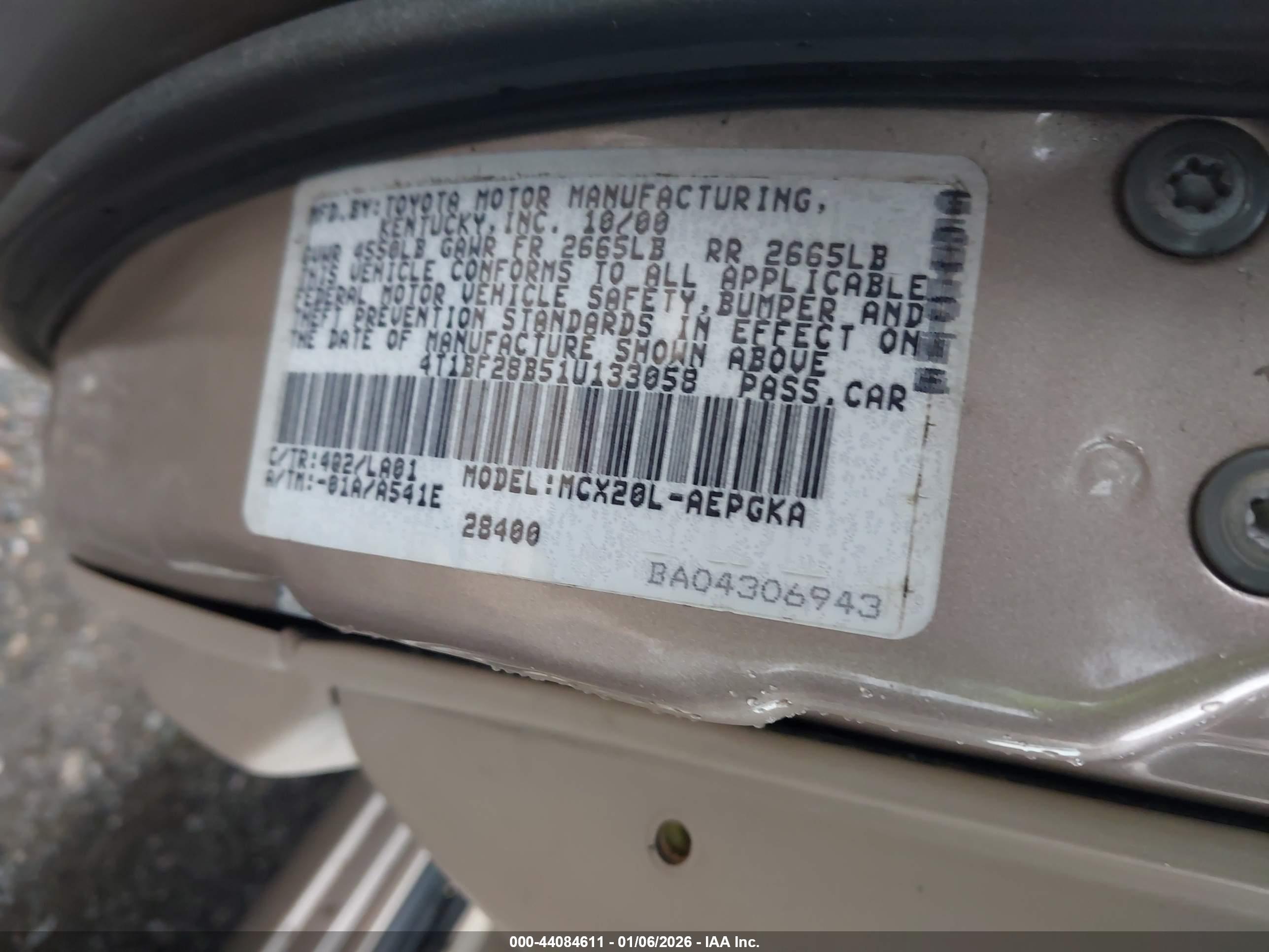 TOYOTA AVALON image 9