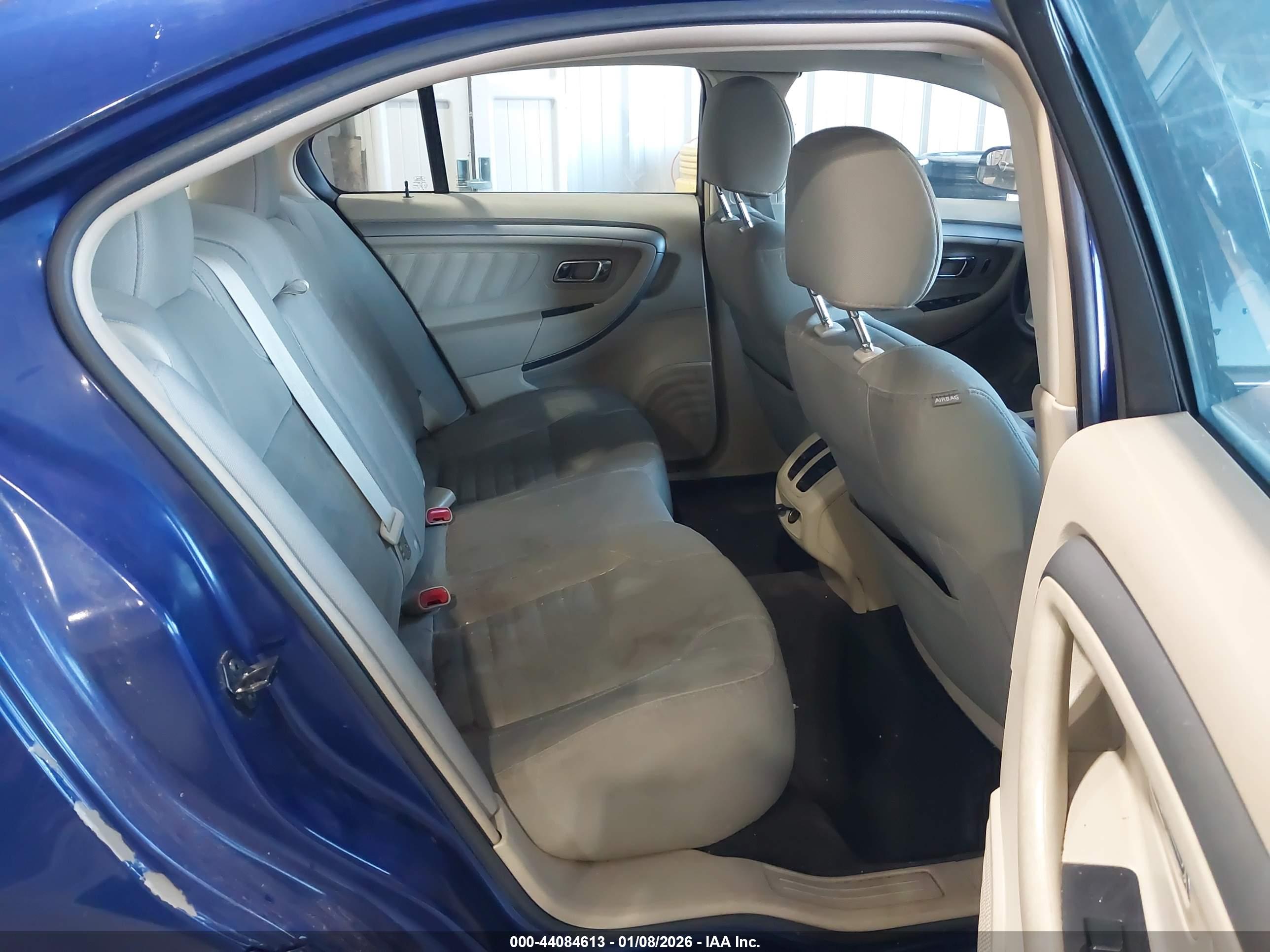 FORD TAURUS image 8