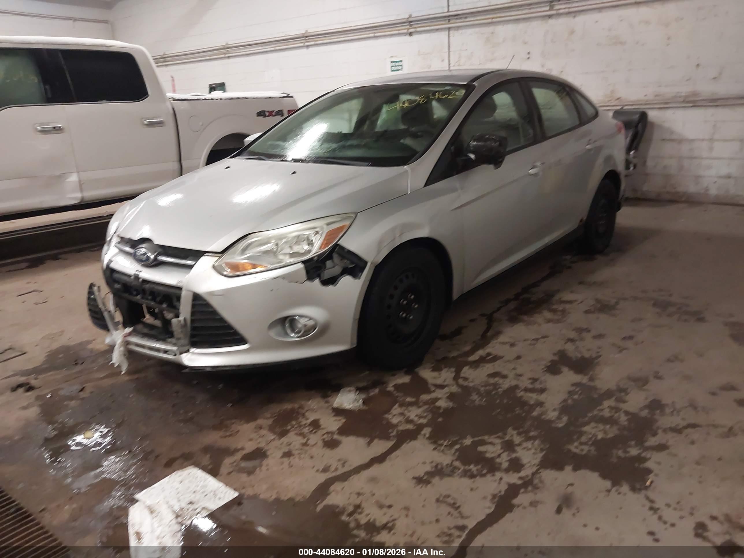 FORD FOCUS image 2