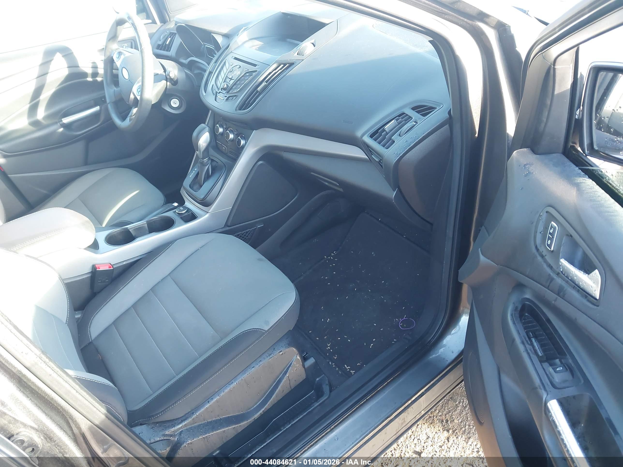 FORD ESCAPE image 5