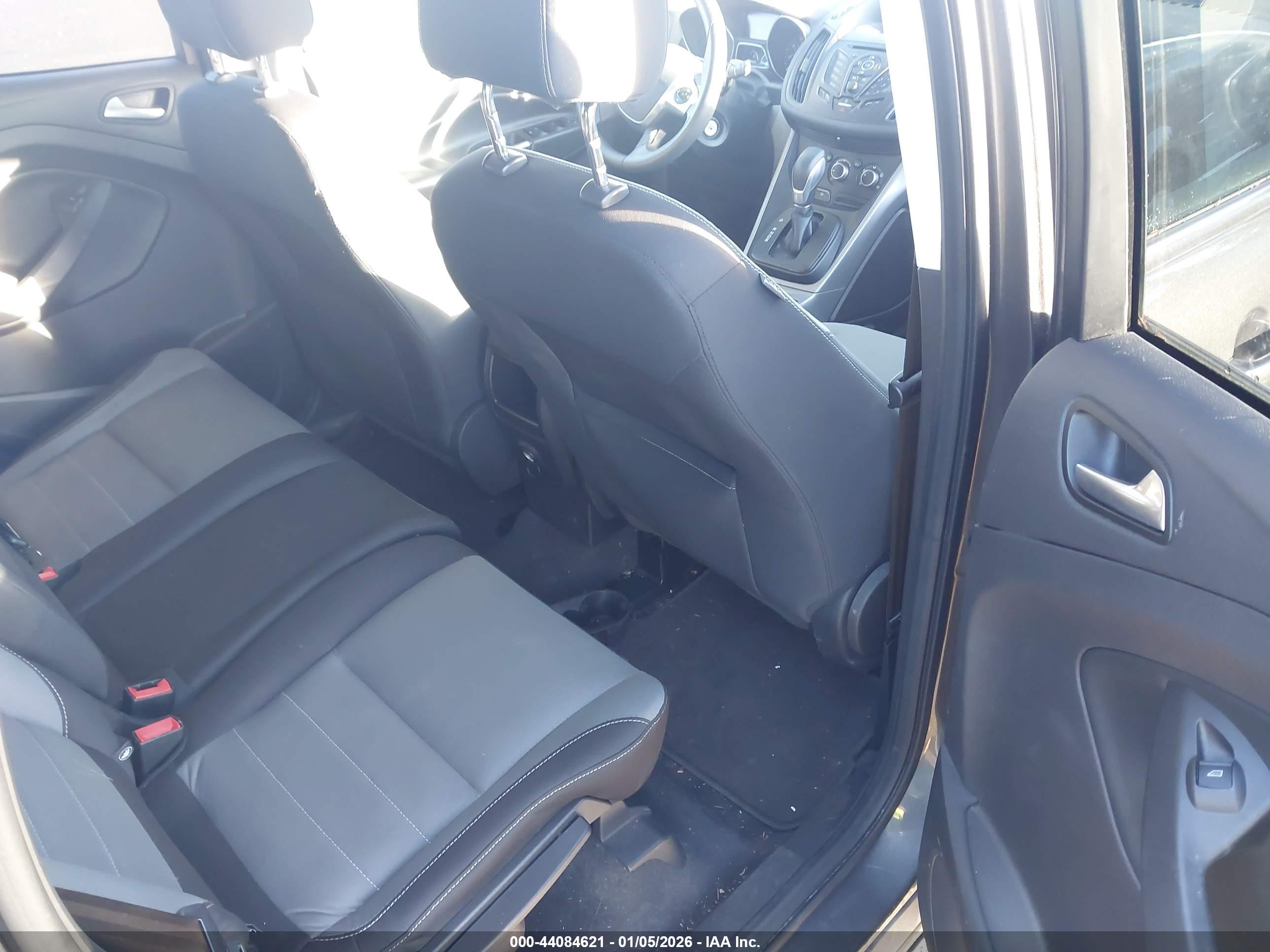 FORD ESCAPE image 8