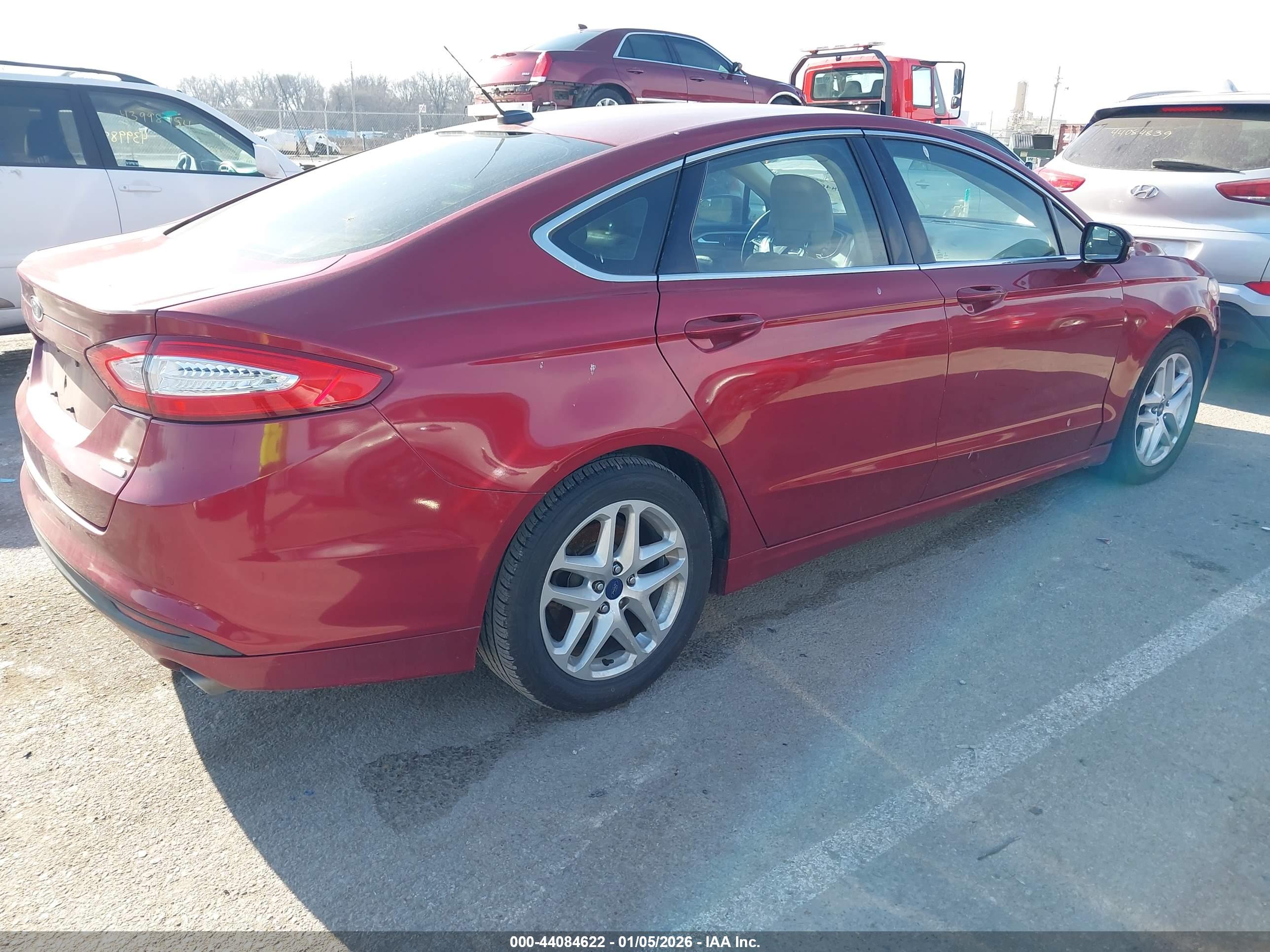 FORD FUSION image 4