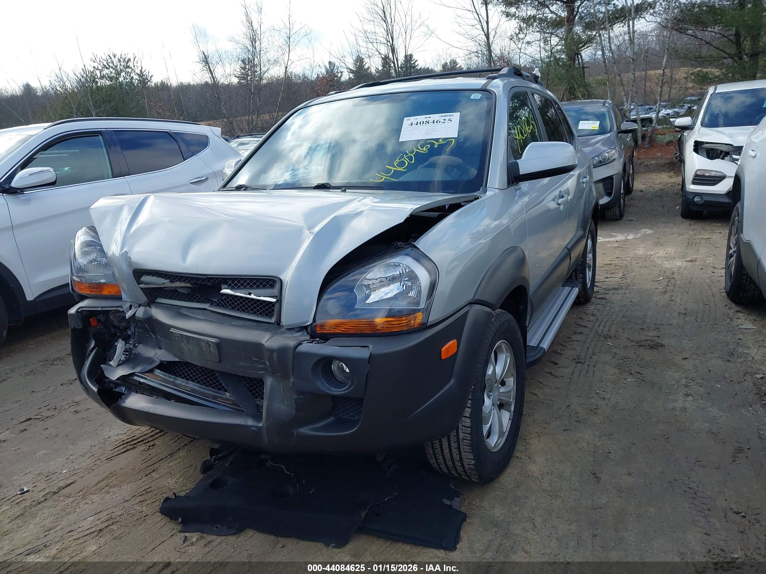 HYUNDAI TUCSON image 2