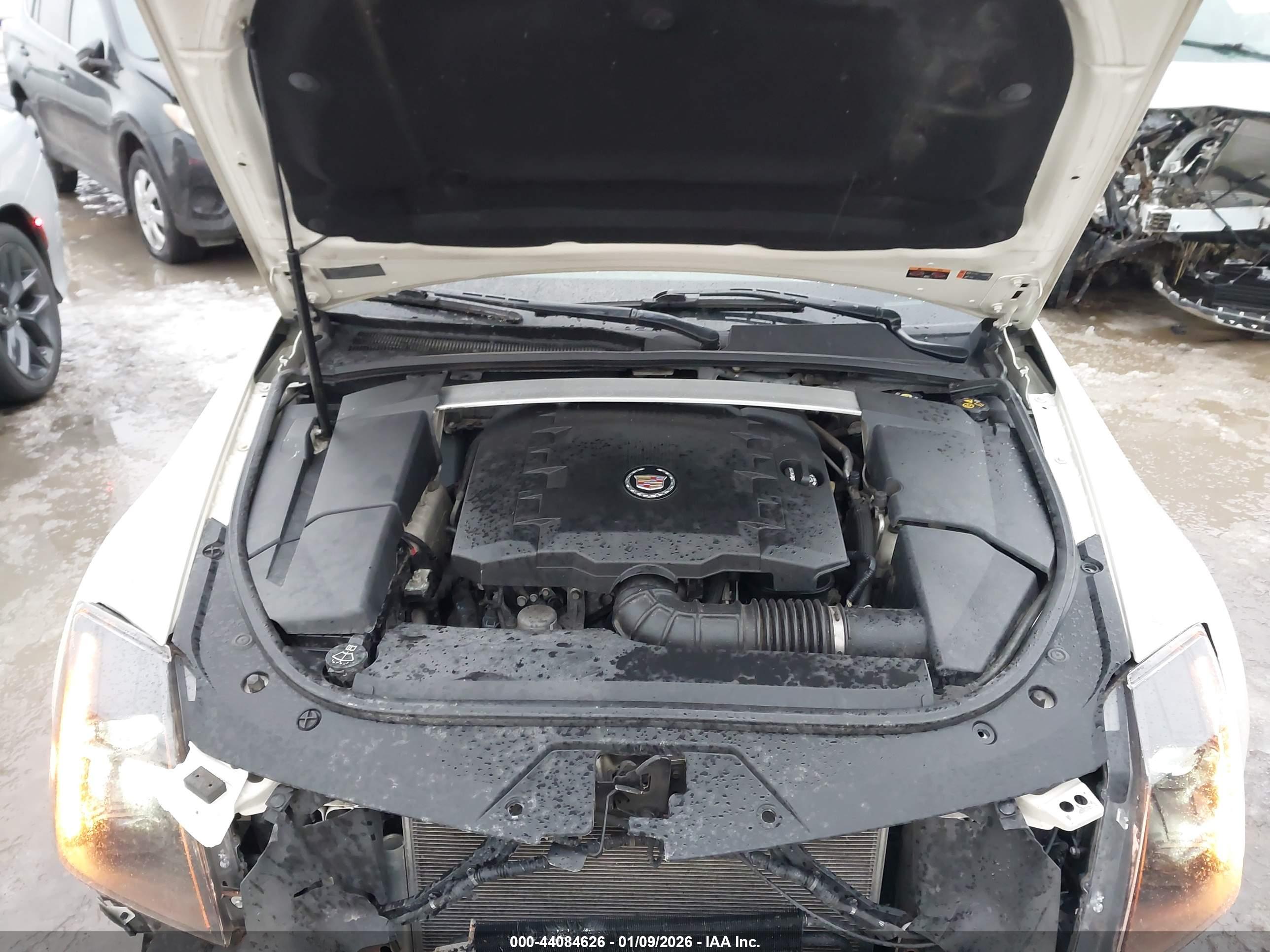 CADILLAC CTS image 10