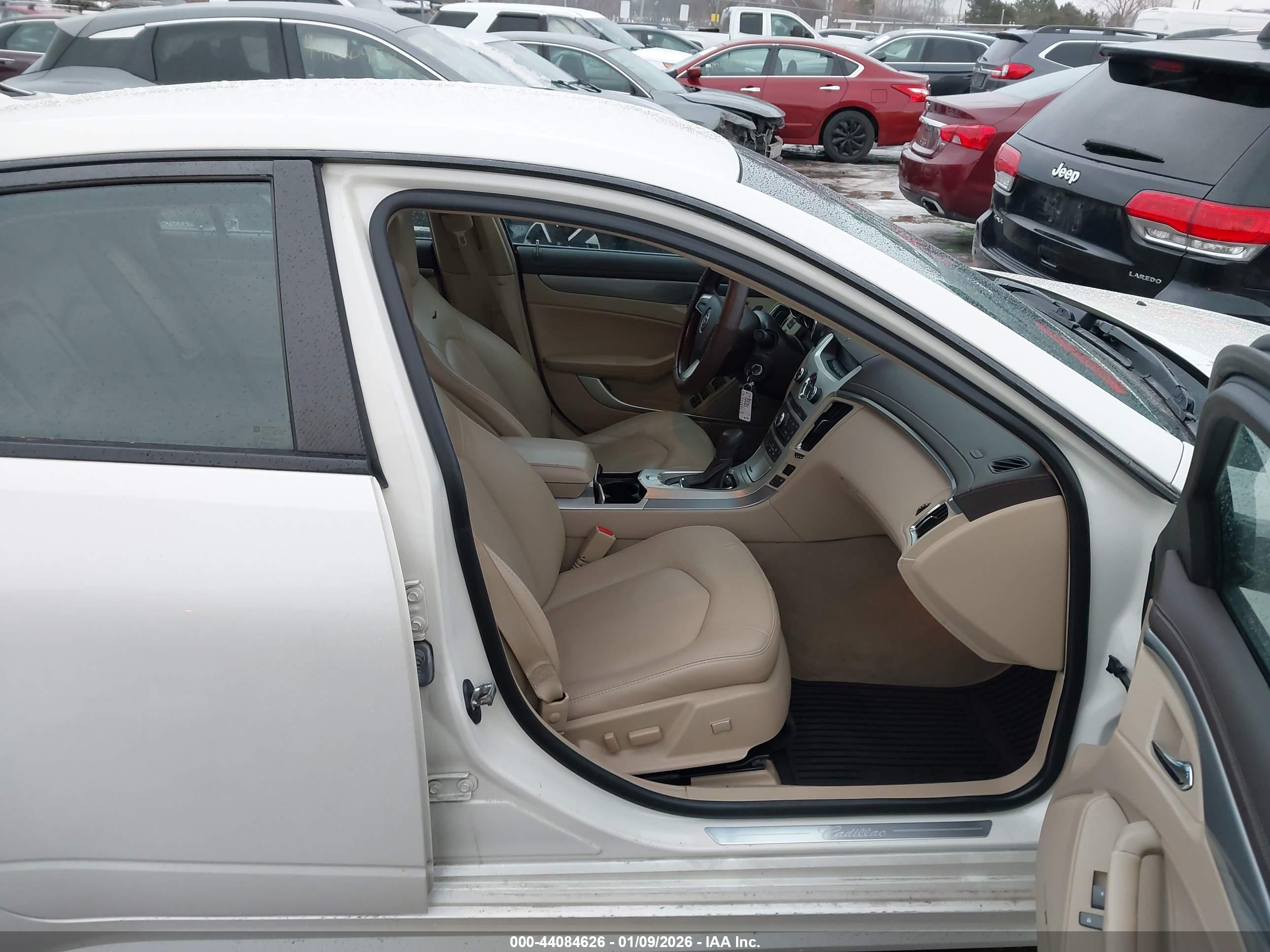 CADILLAC CTS image 5