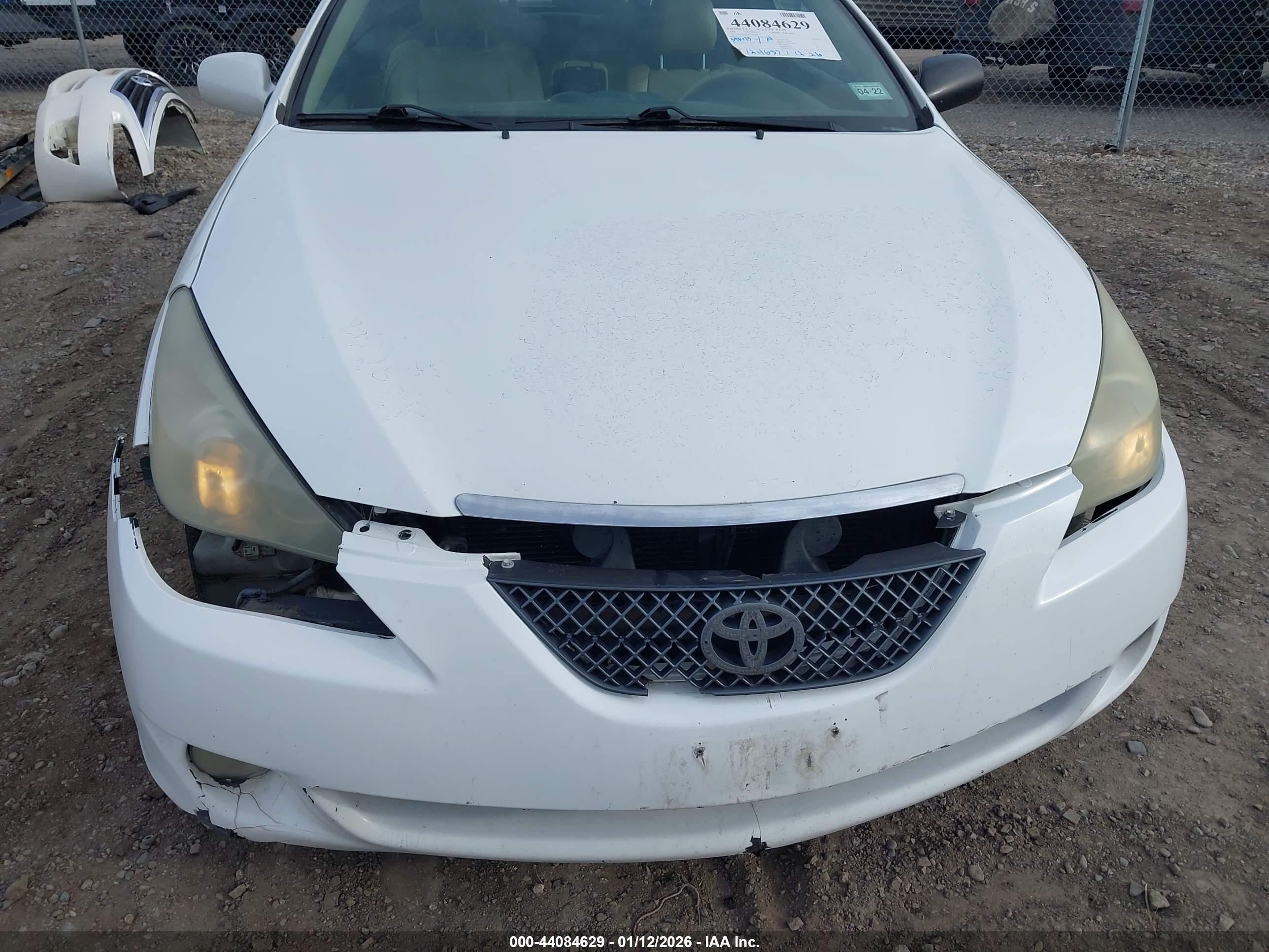 TOYOTA CAMRY image 6