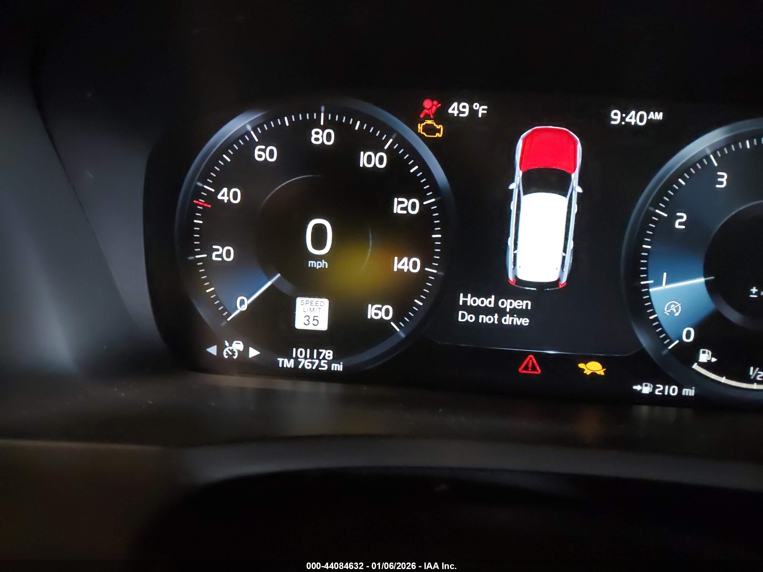 VOLVO XC90 image 7
