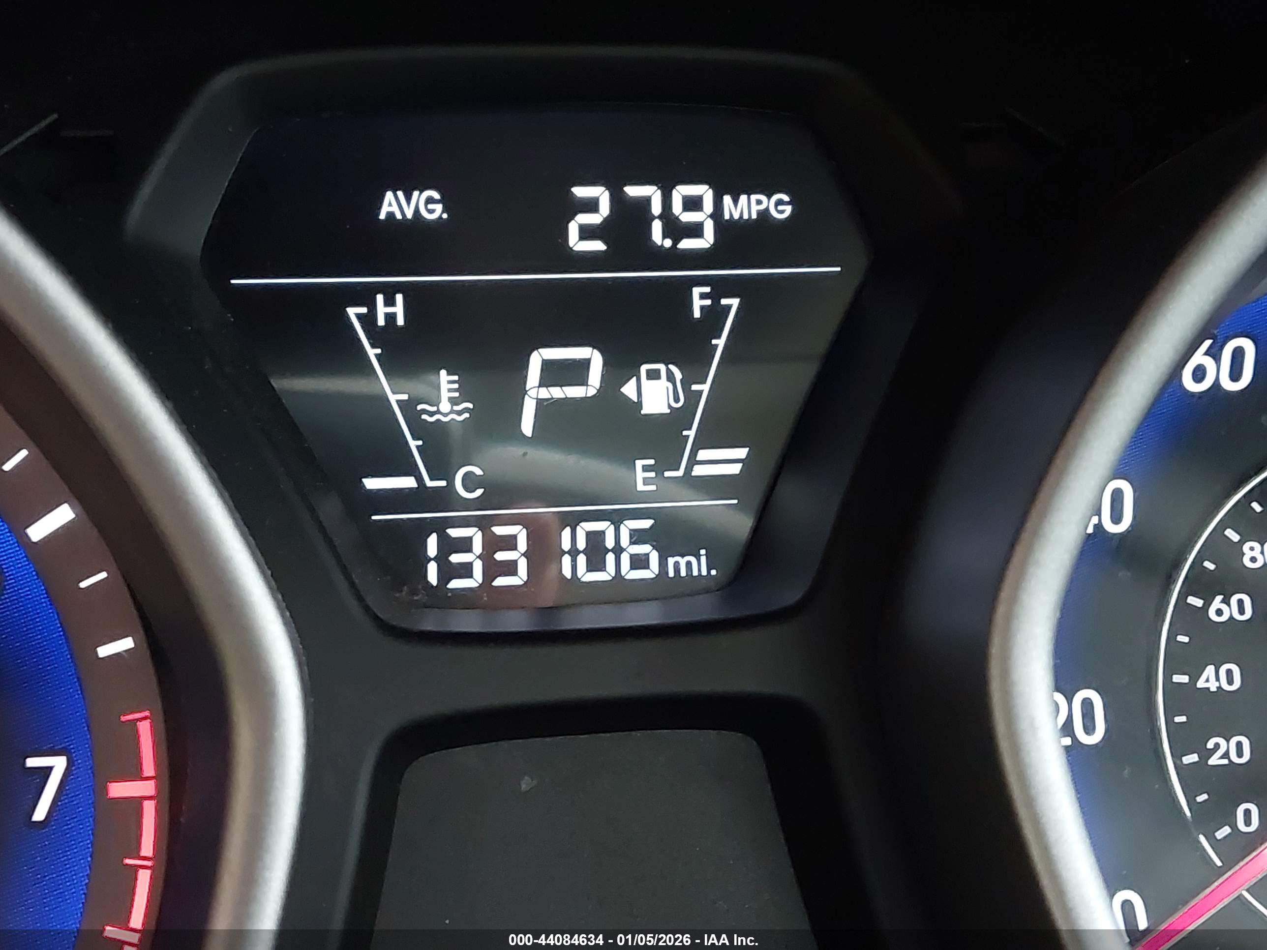 HYUNDAI ELANTRA image 7