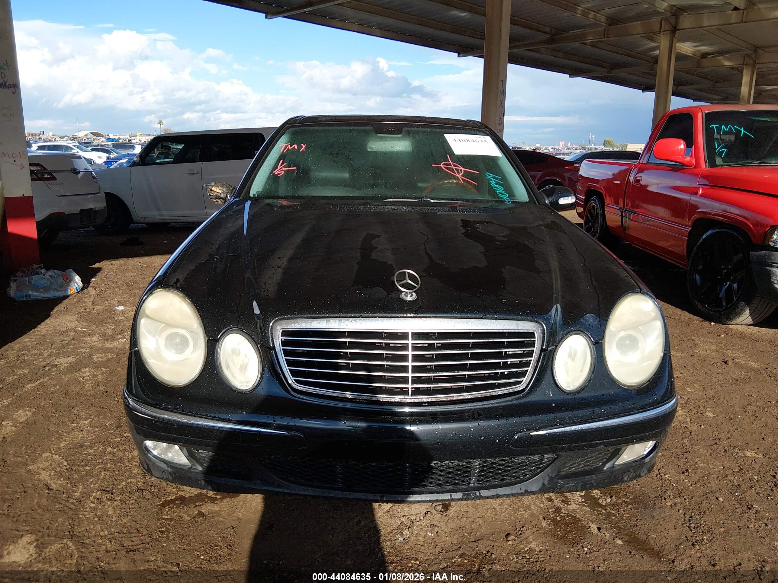 MERCEDES-BENZ E image 6