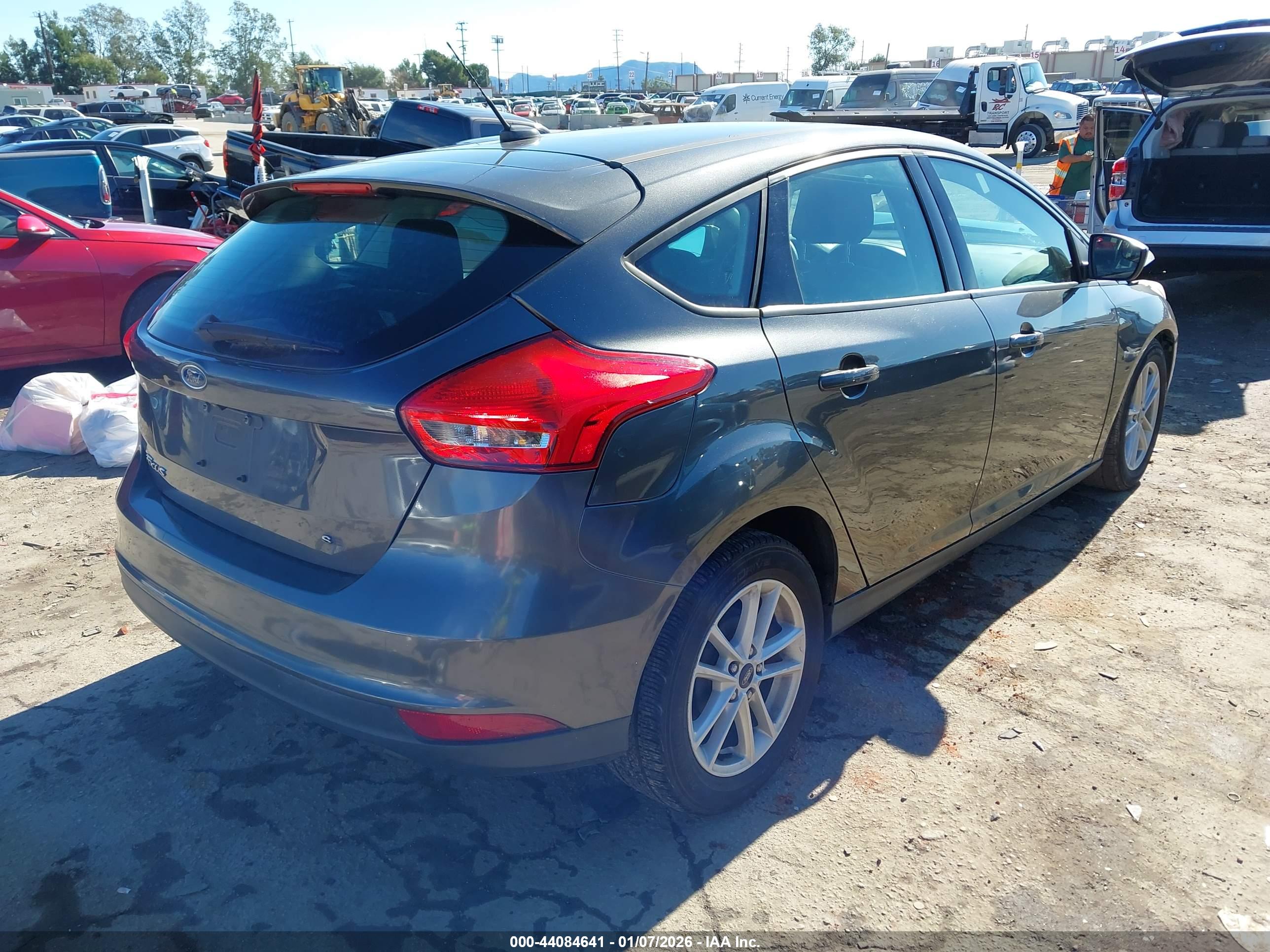 FORD FOCUS image 4