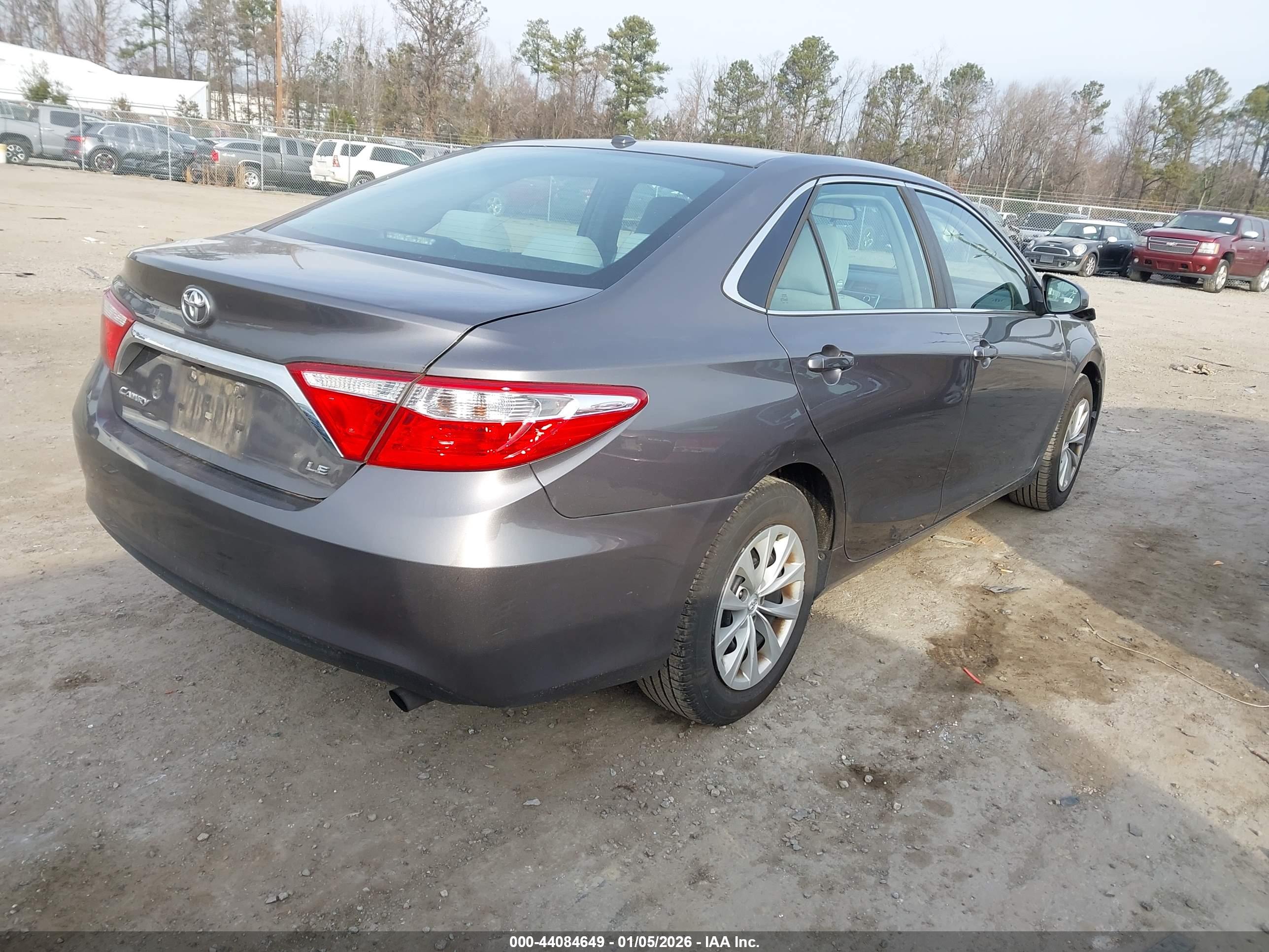 TOYOTA CAMRY image 4