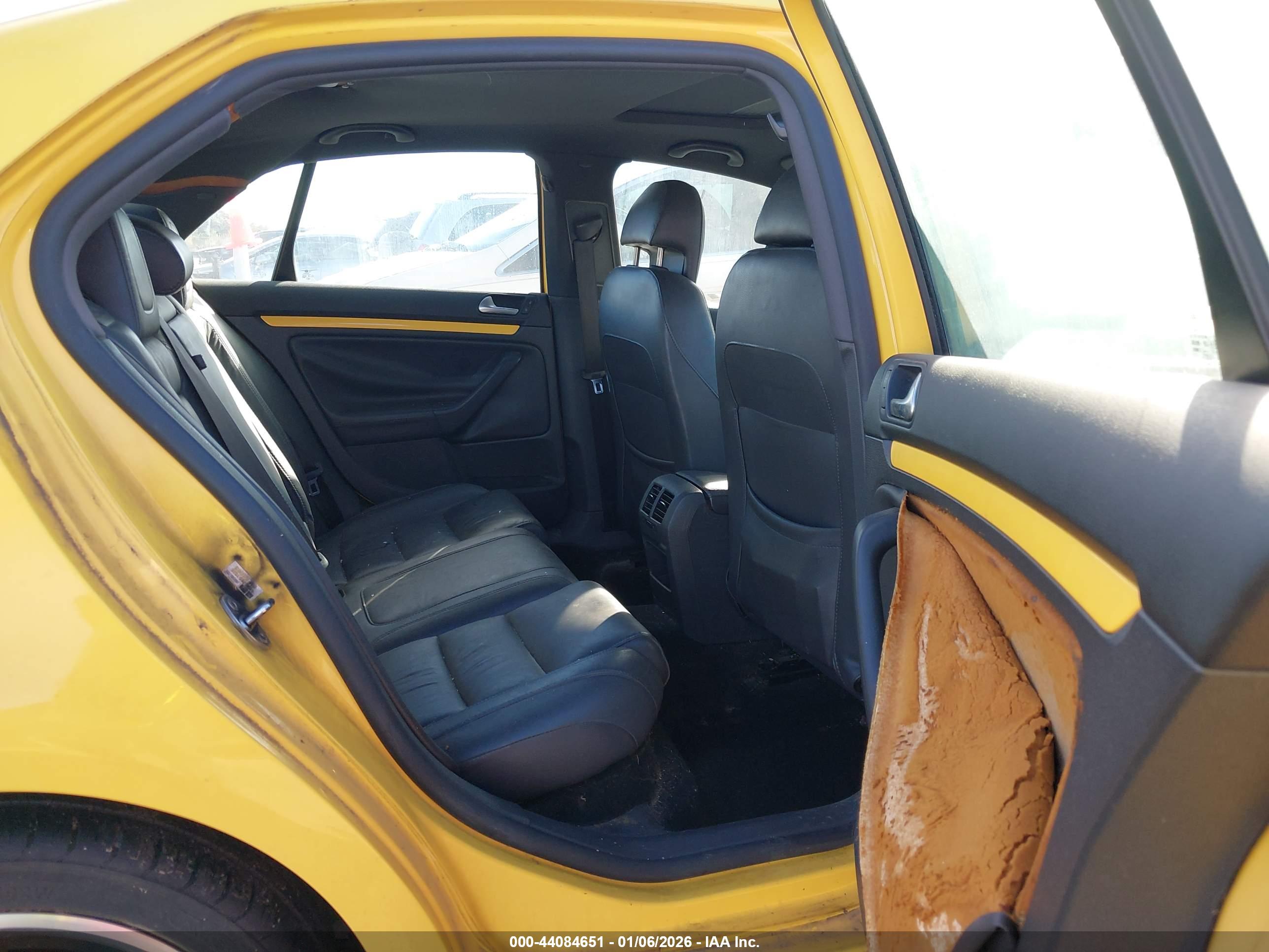 VOLKSWAGEN JETTA image 8