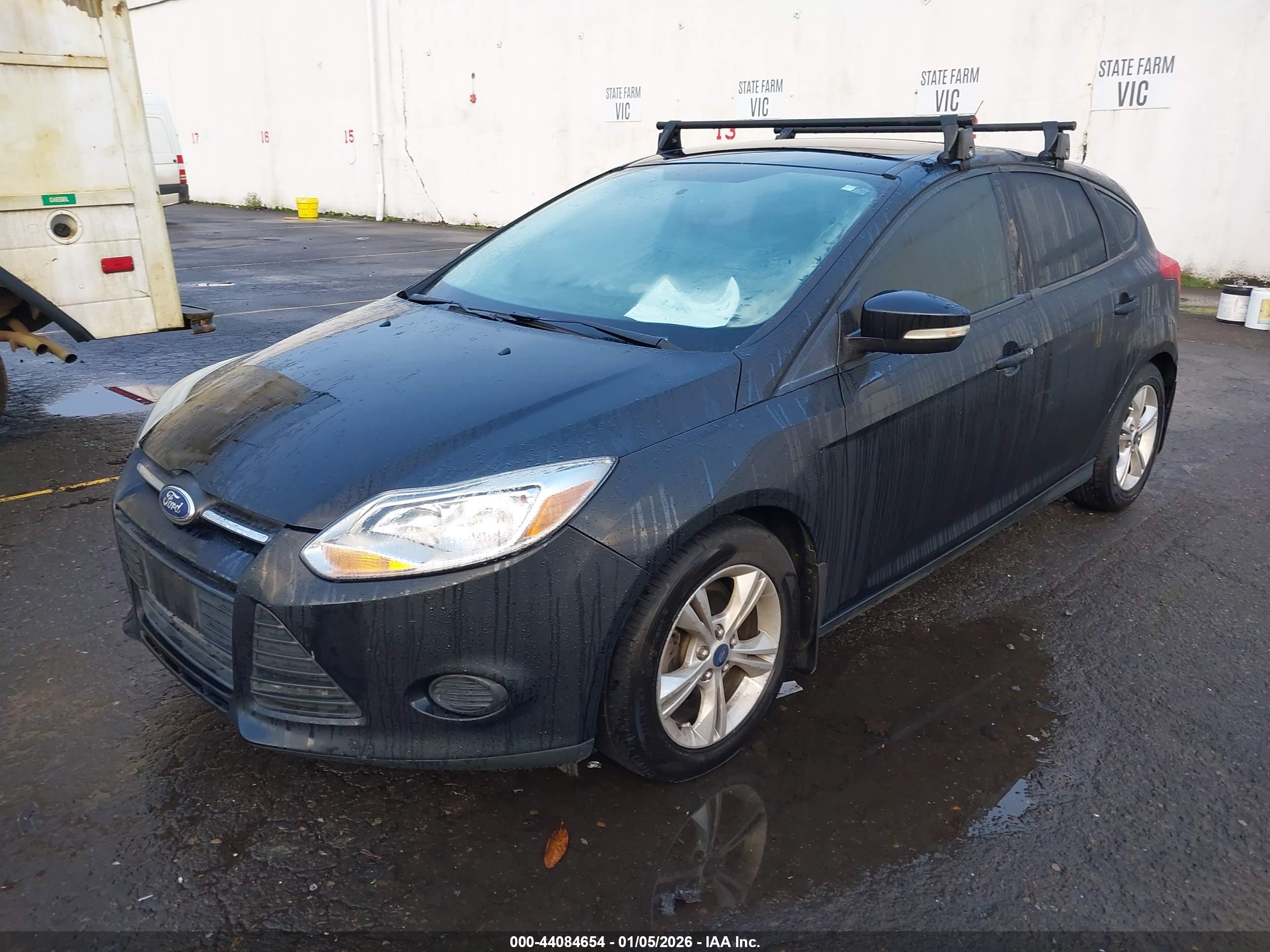 FORD FOCUS image 2
