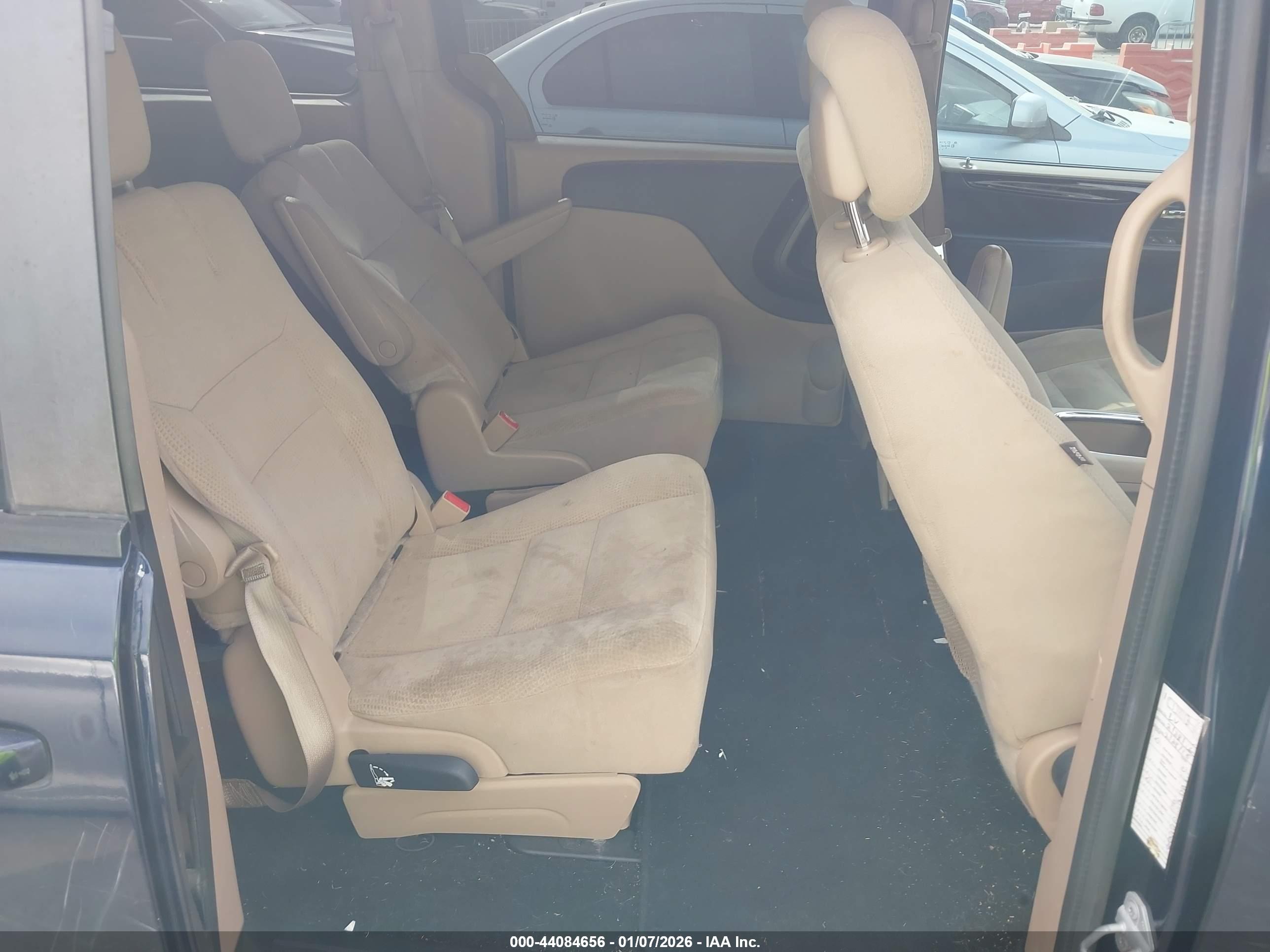 DODGE GRAND image 8
