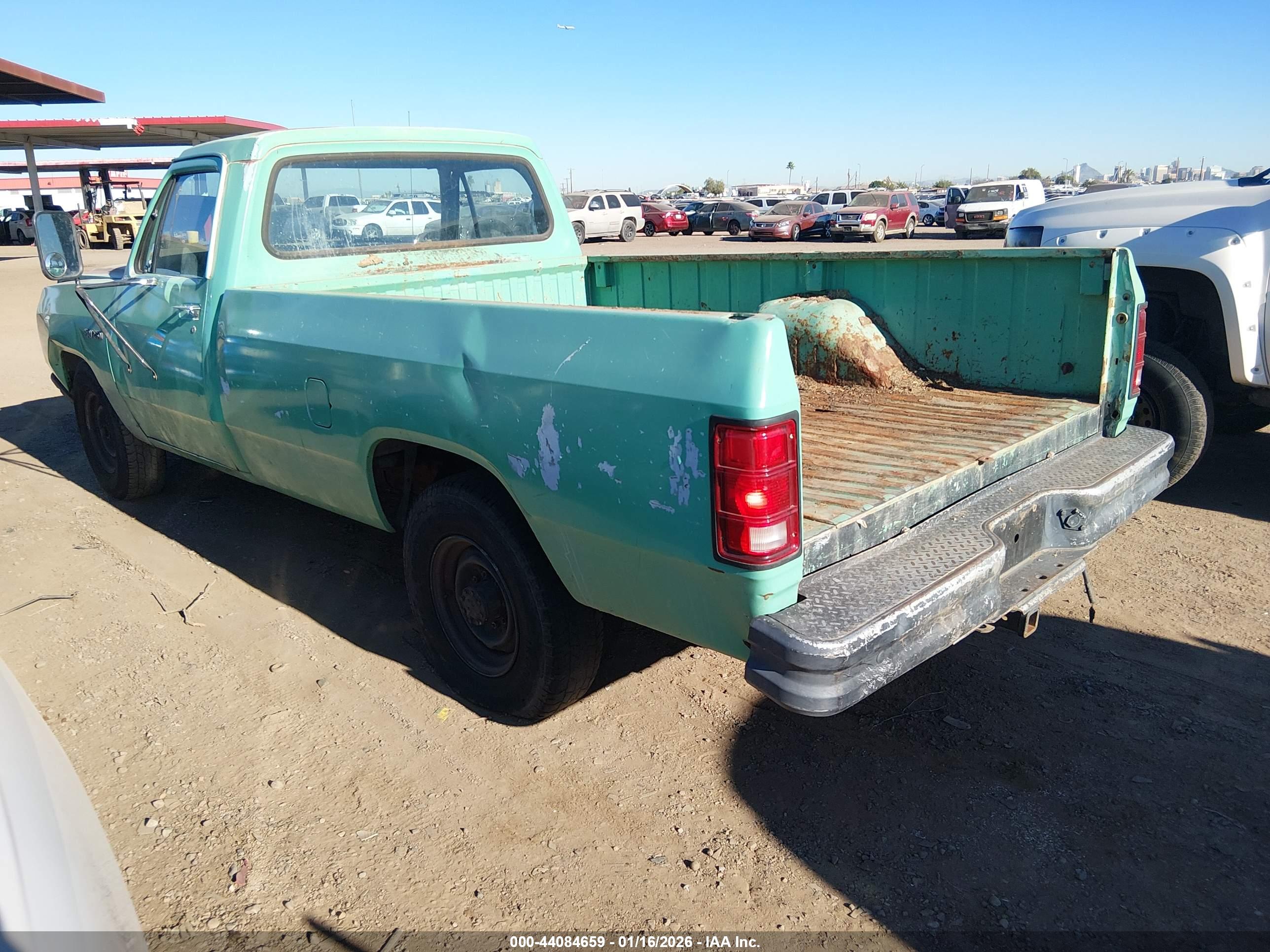DODGE D-SERIES image 3