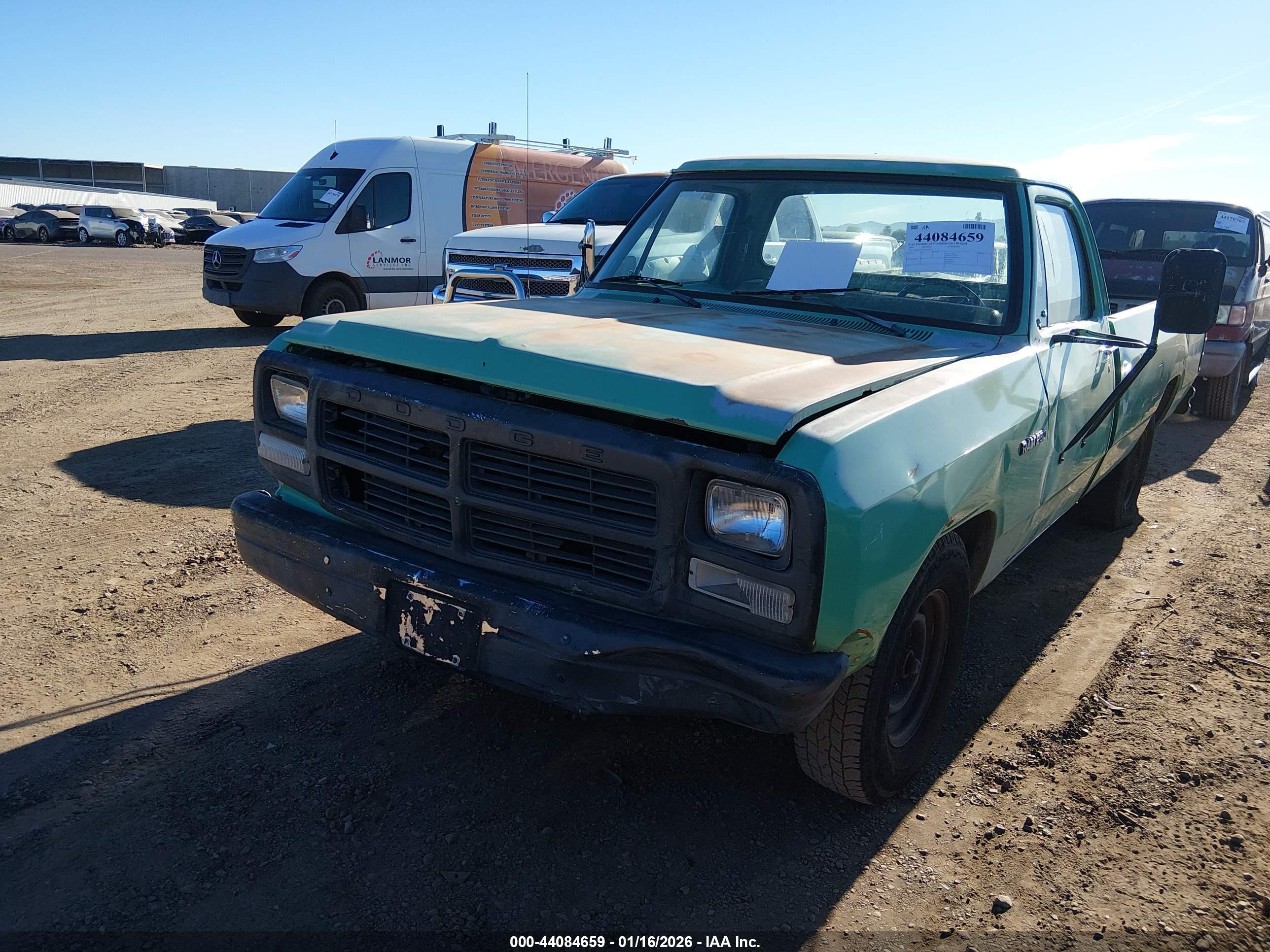 DODGE D-SERIES image 6