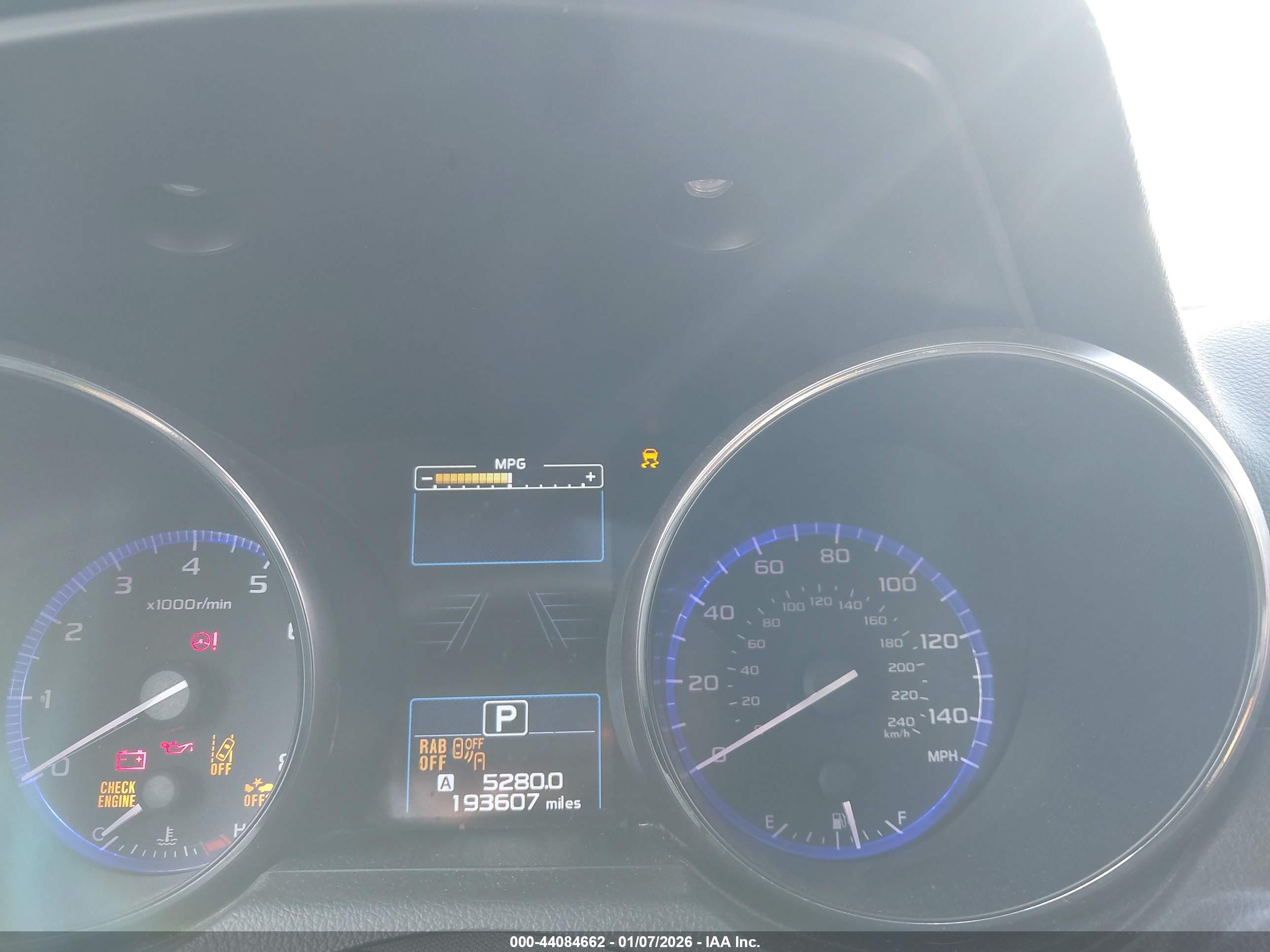 SUBARU OUTBACK image 7