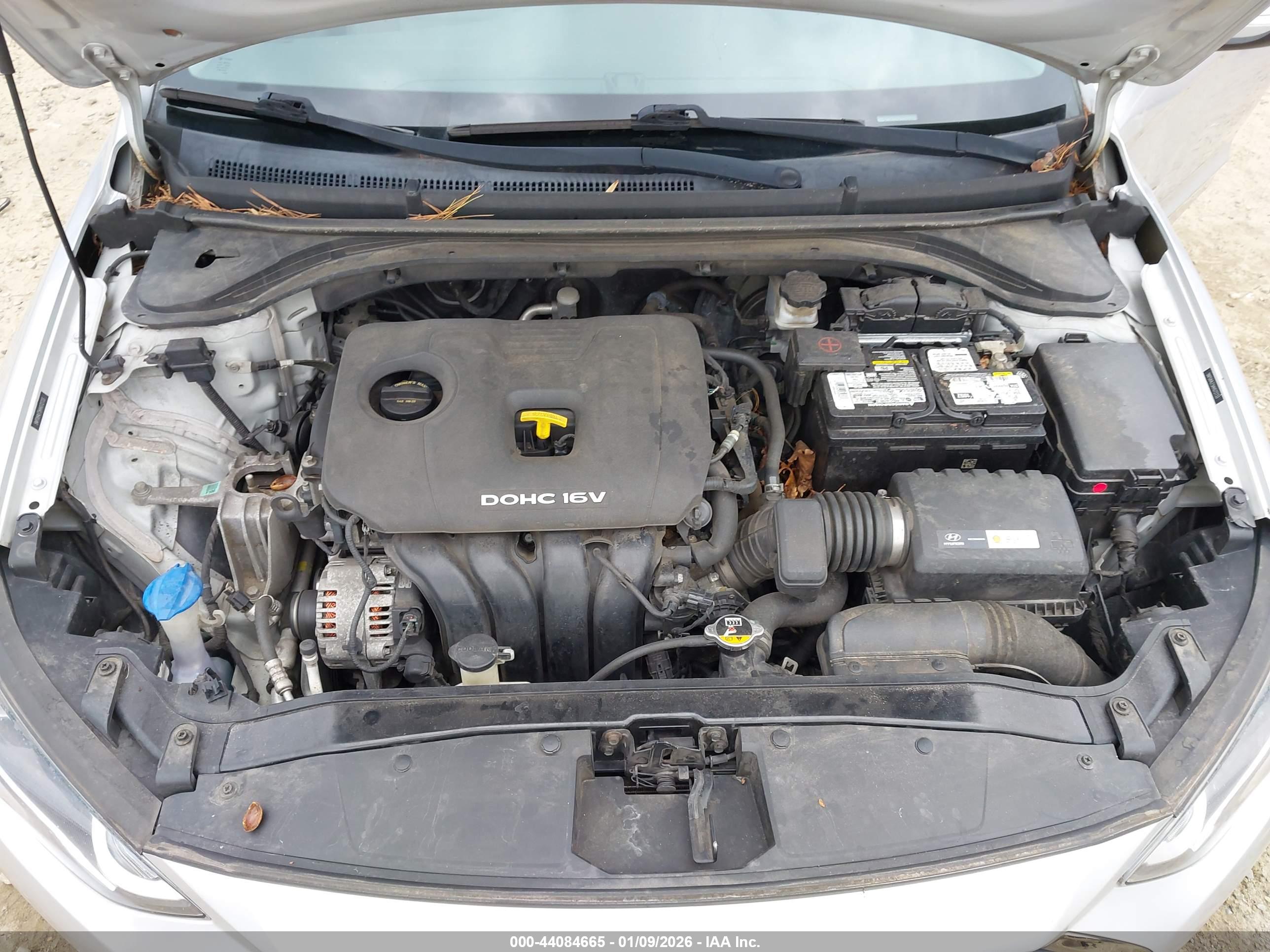 HYUNDAI ELANTRA image 10