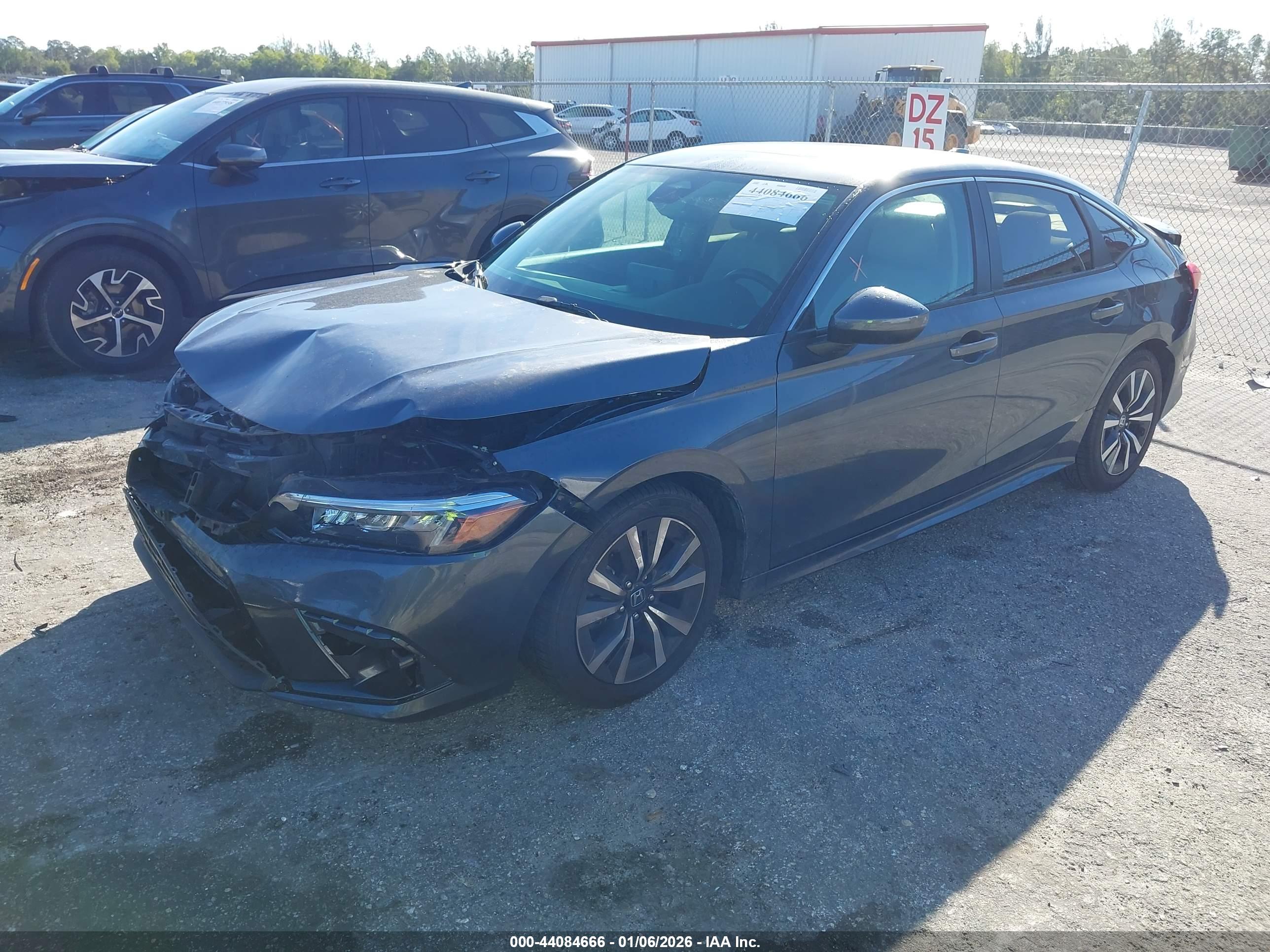 HONDA CIVIC image 2