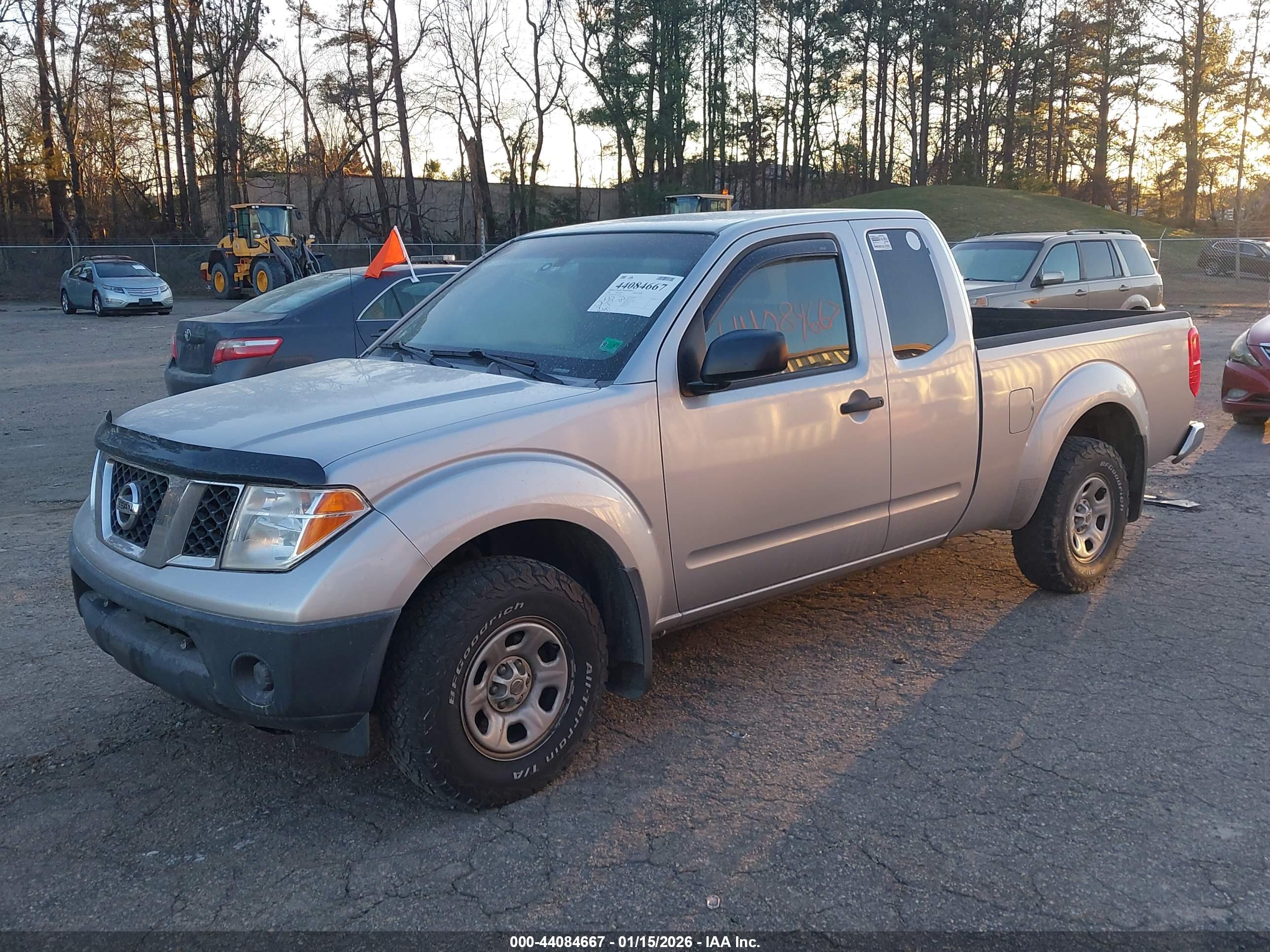 NISSAN FRONTIER image 2