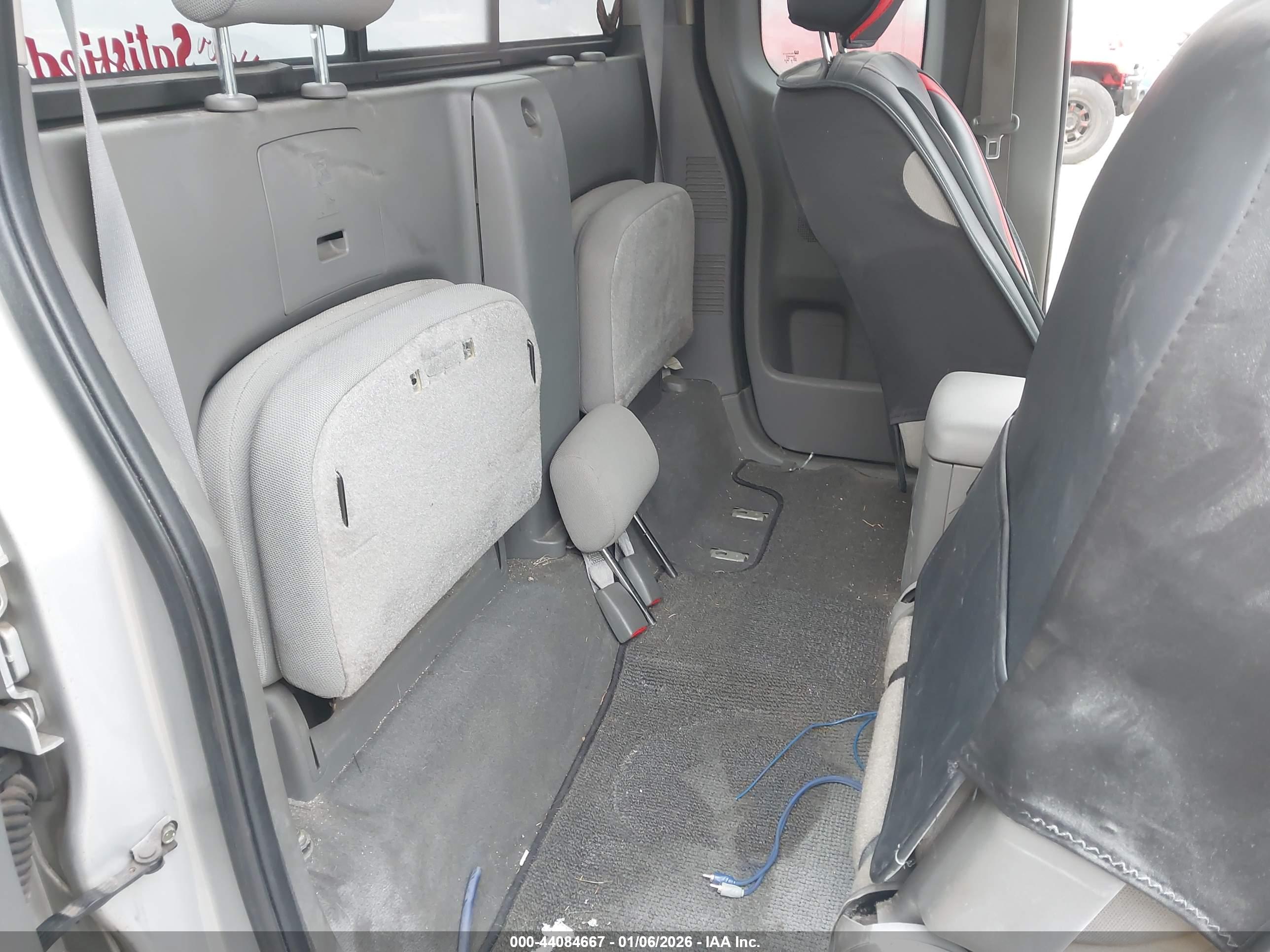 NISSAN FRONTIER image 8