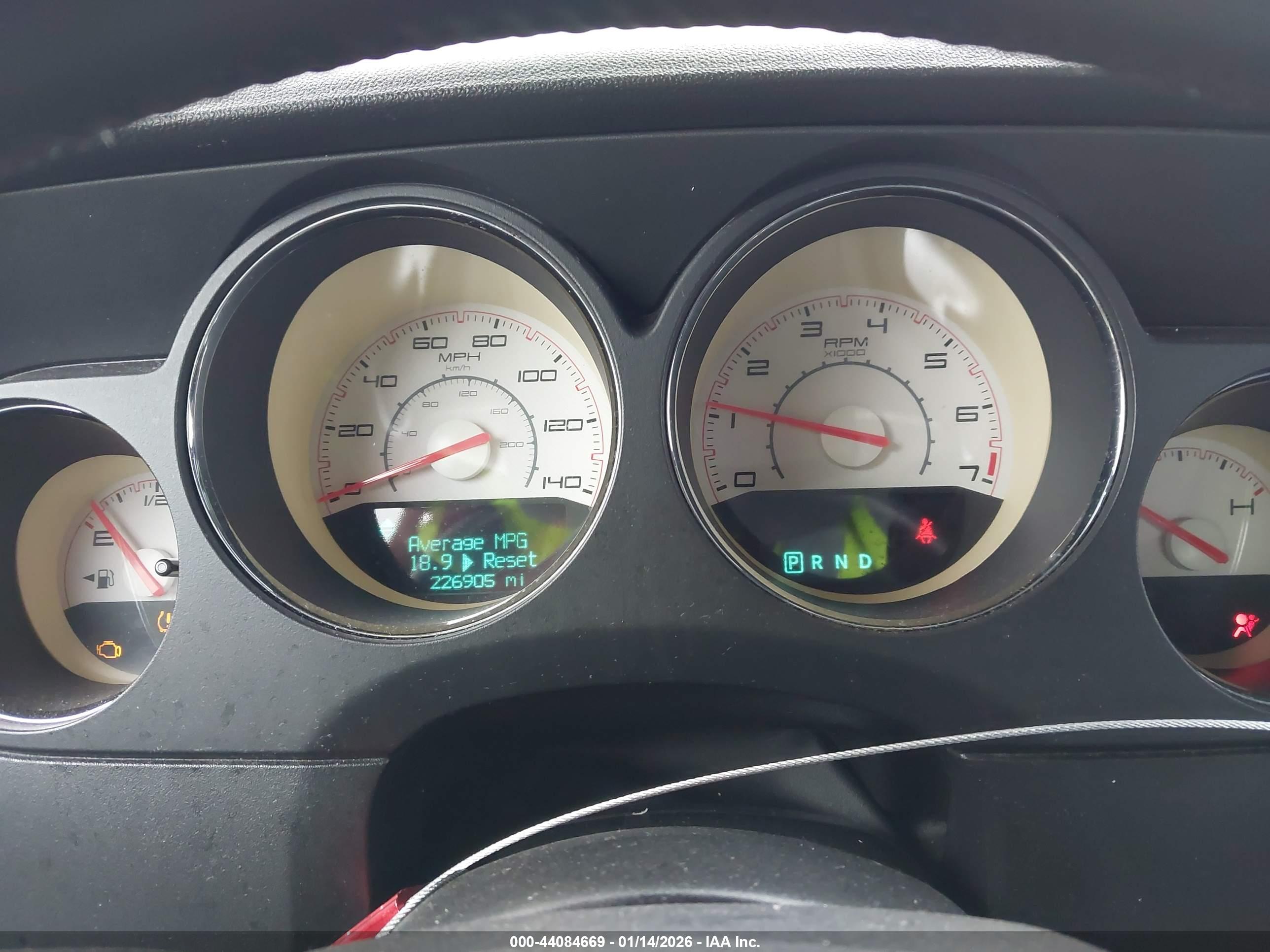 DODGE CHALLENGER image 7