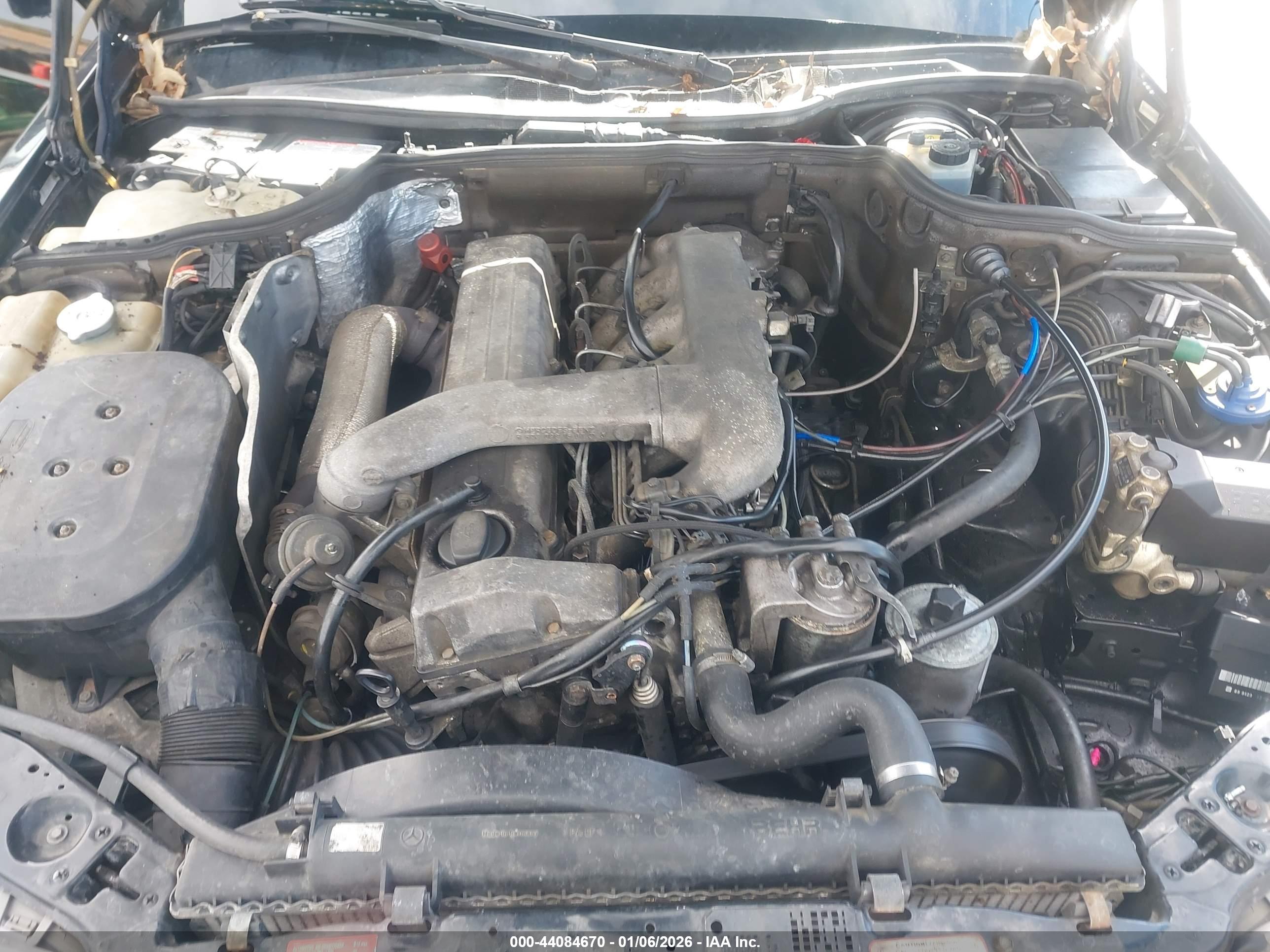 MERCEDES-BENZ 300 image 10