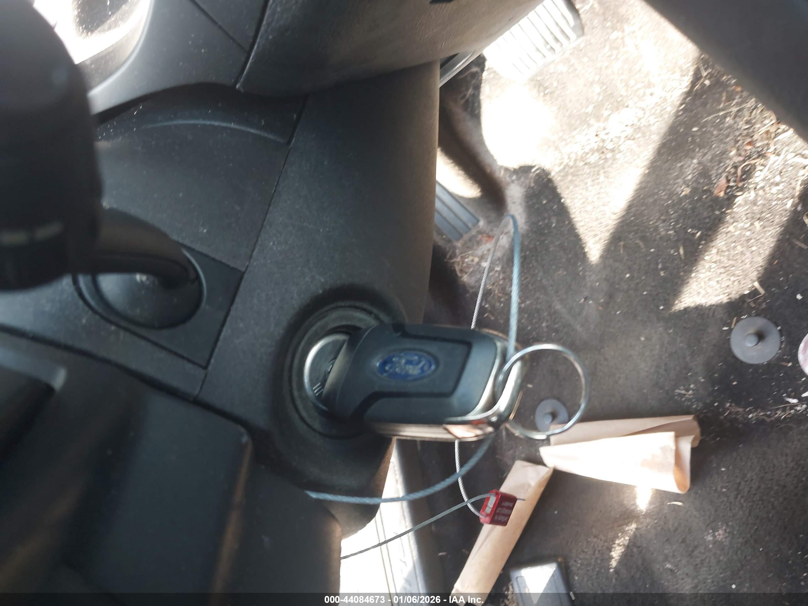 FORD FUSION image 11
