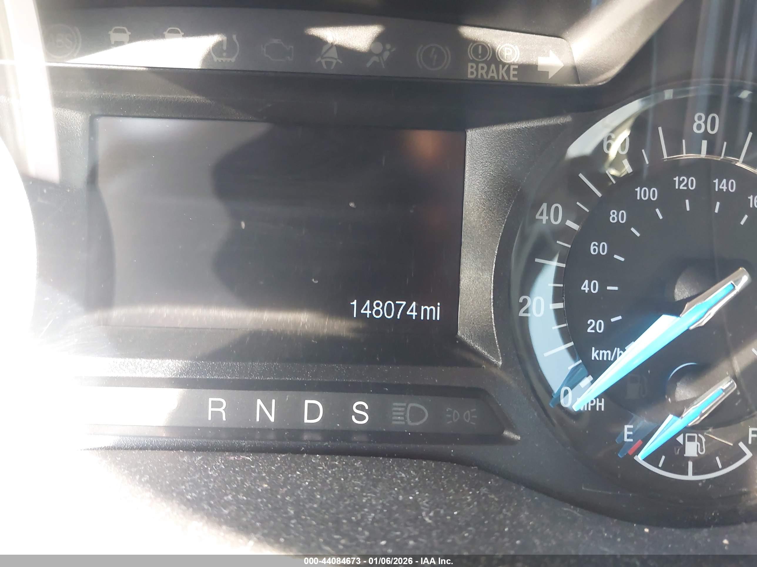 FORD FUSION image 7