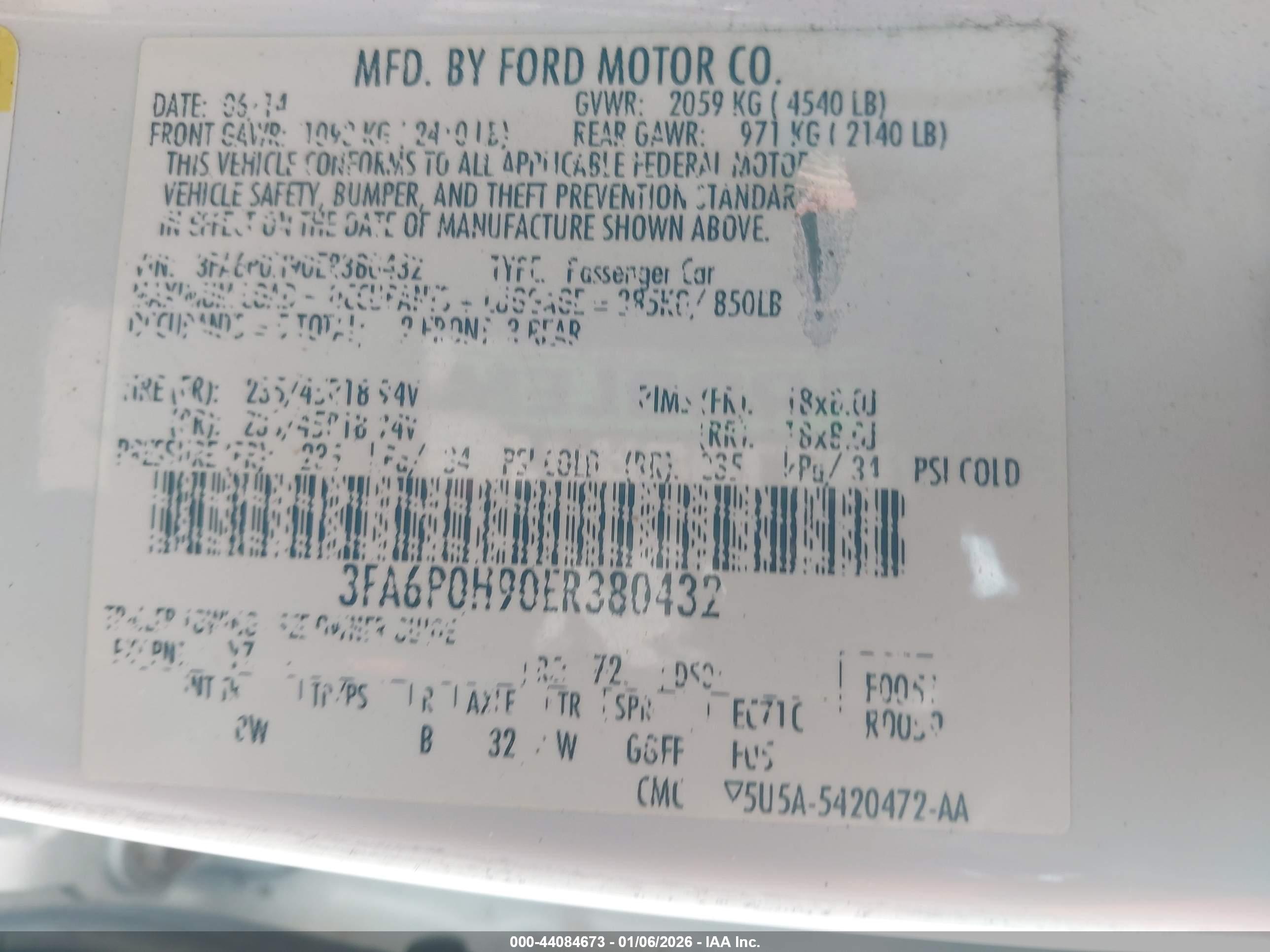 FORD FUSION image 9