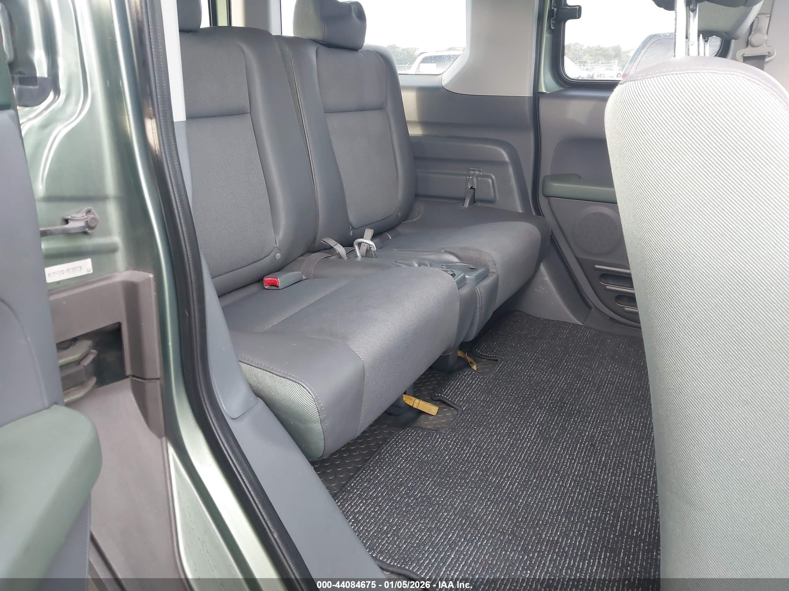 HONDA ELEMENT image 8